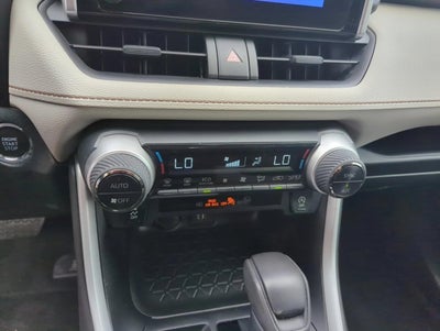 2023 Toyota RAV4 XLE FWD (GS)