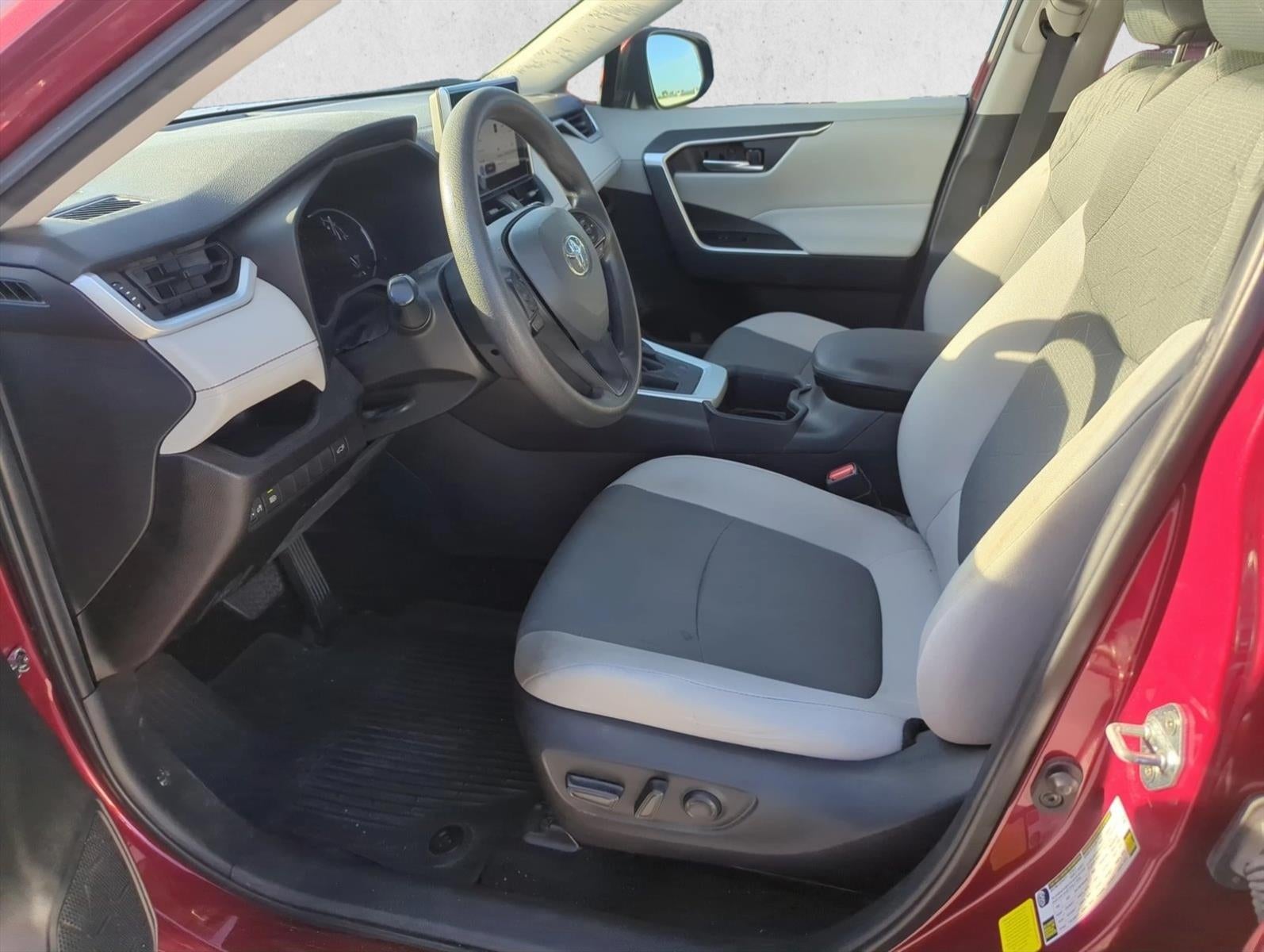 2024 Toyota RAV4 XLE FWD (Natl)
