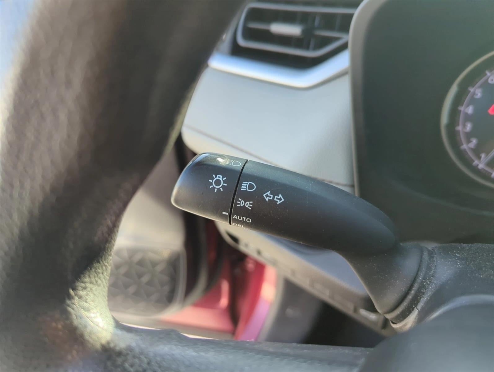 2024 Toyota RAV4 XLE FWD (Natl)