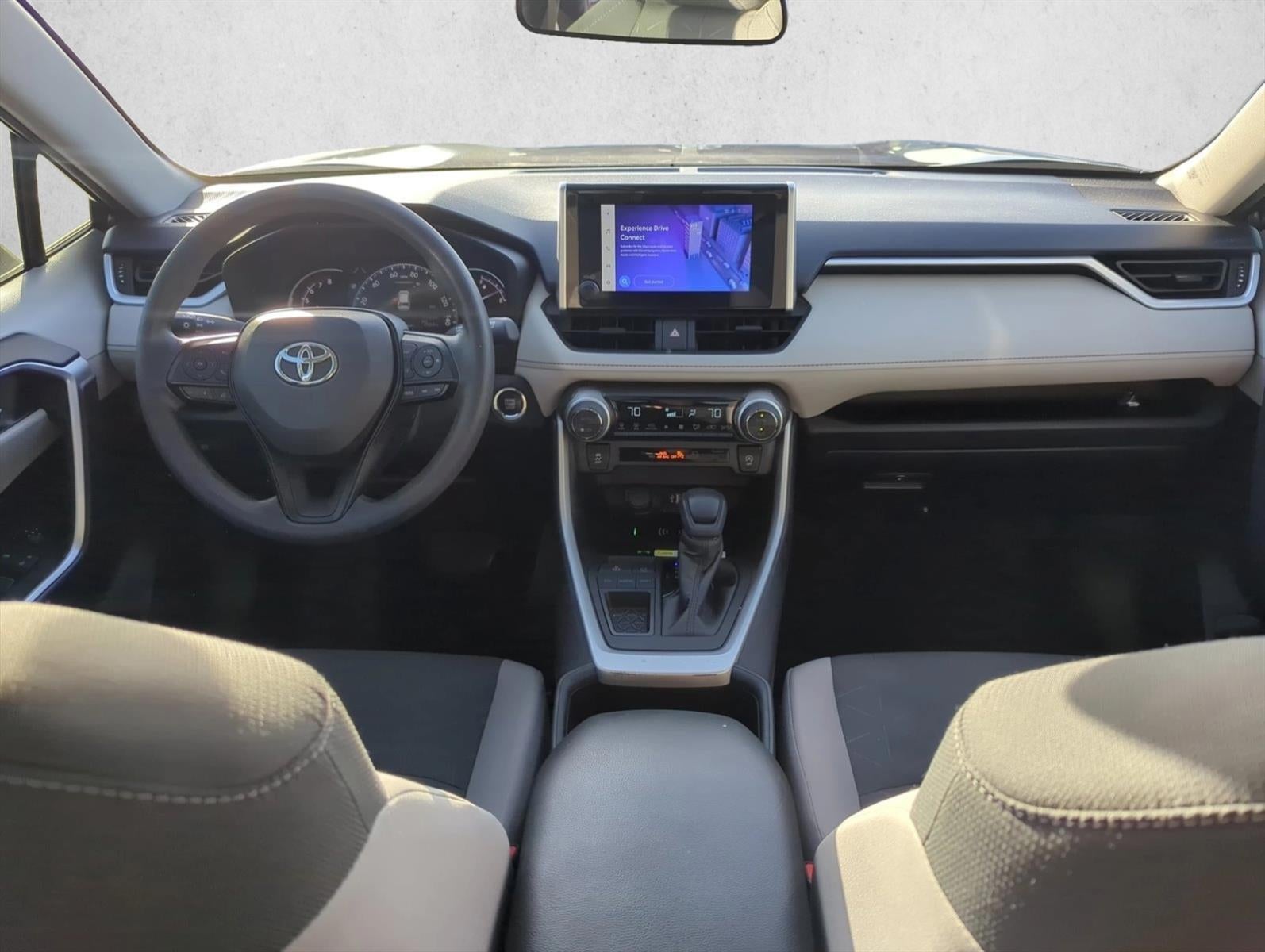 2024 Toyota RAV4 XLE FWD (GS)