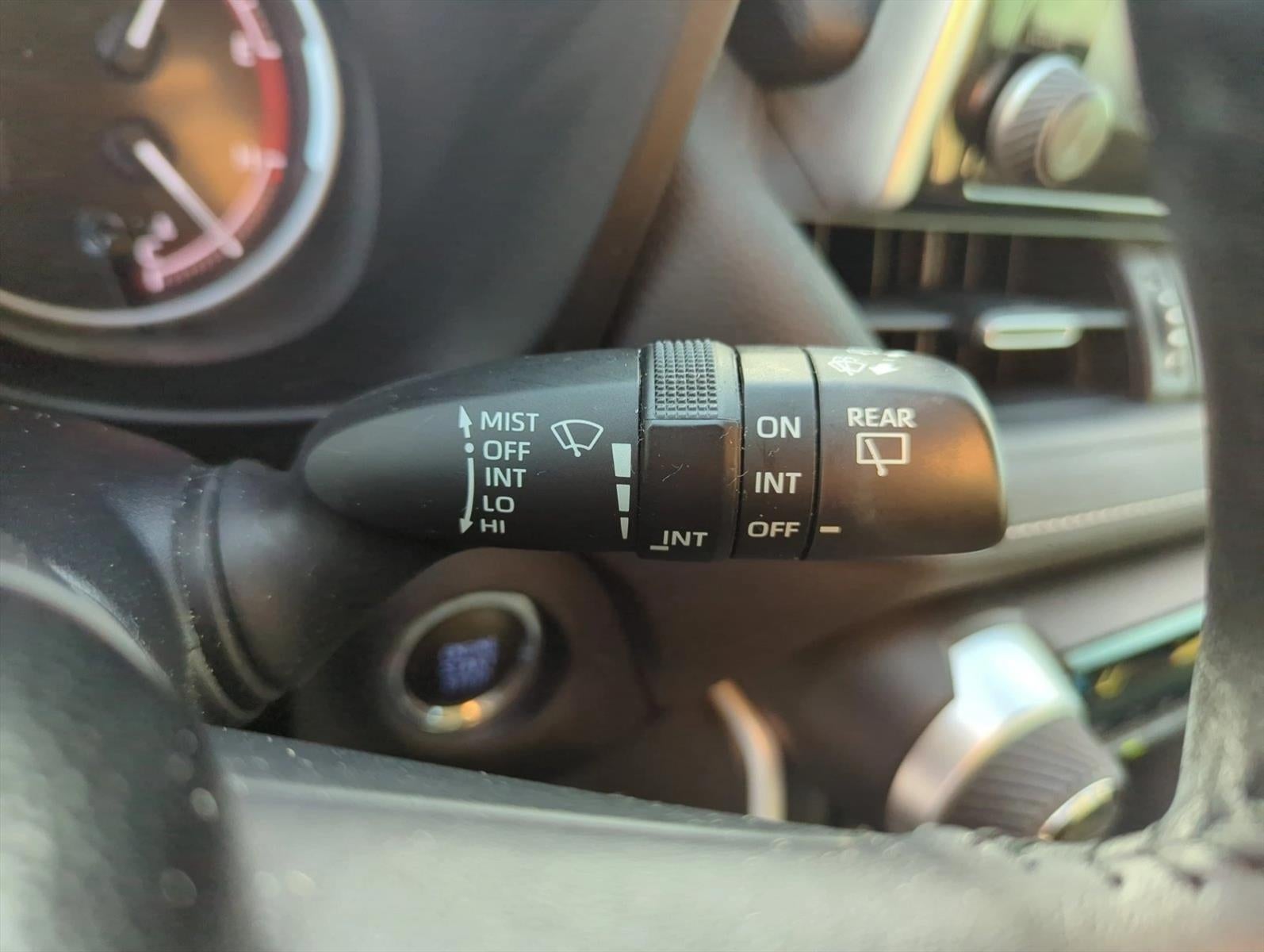 2021 Toyota RAV4 Limited FWD (Natl)