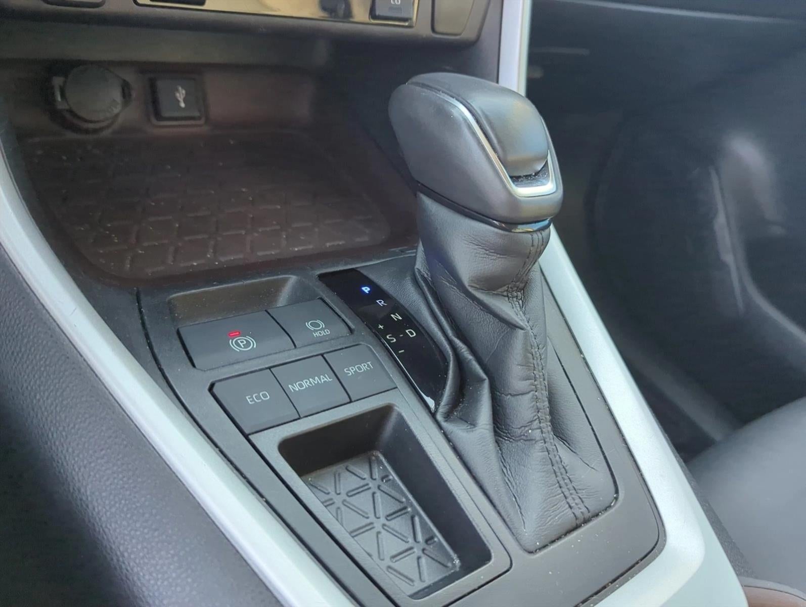 2021 Toyota RAV4 Limited FWD (Natl)