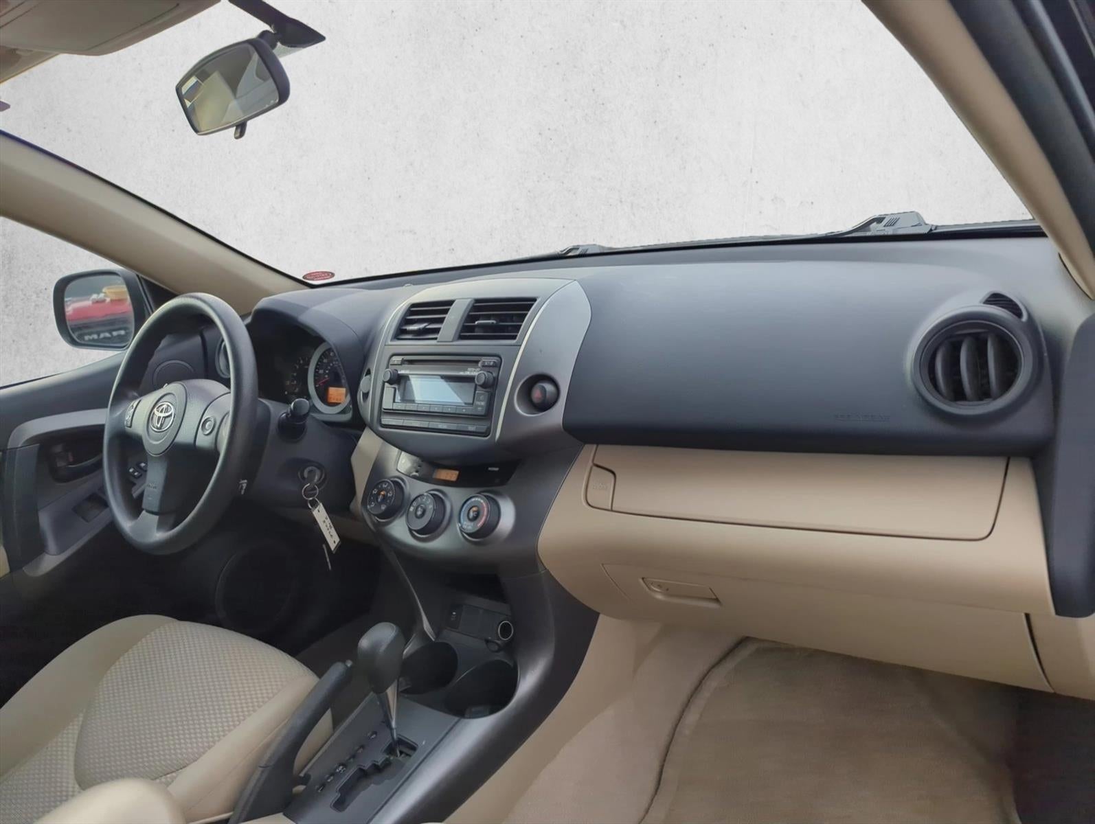 2012 Toyota RAV4 FWD 4dr I4 (Natl)