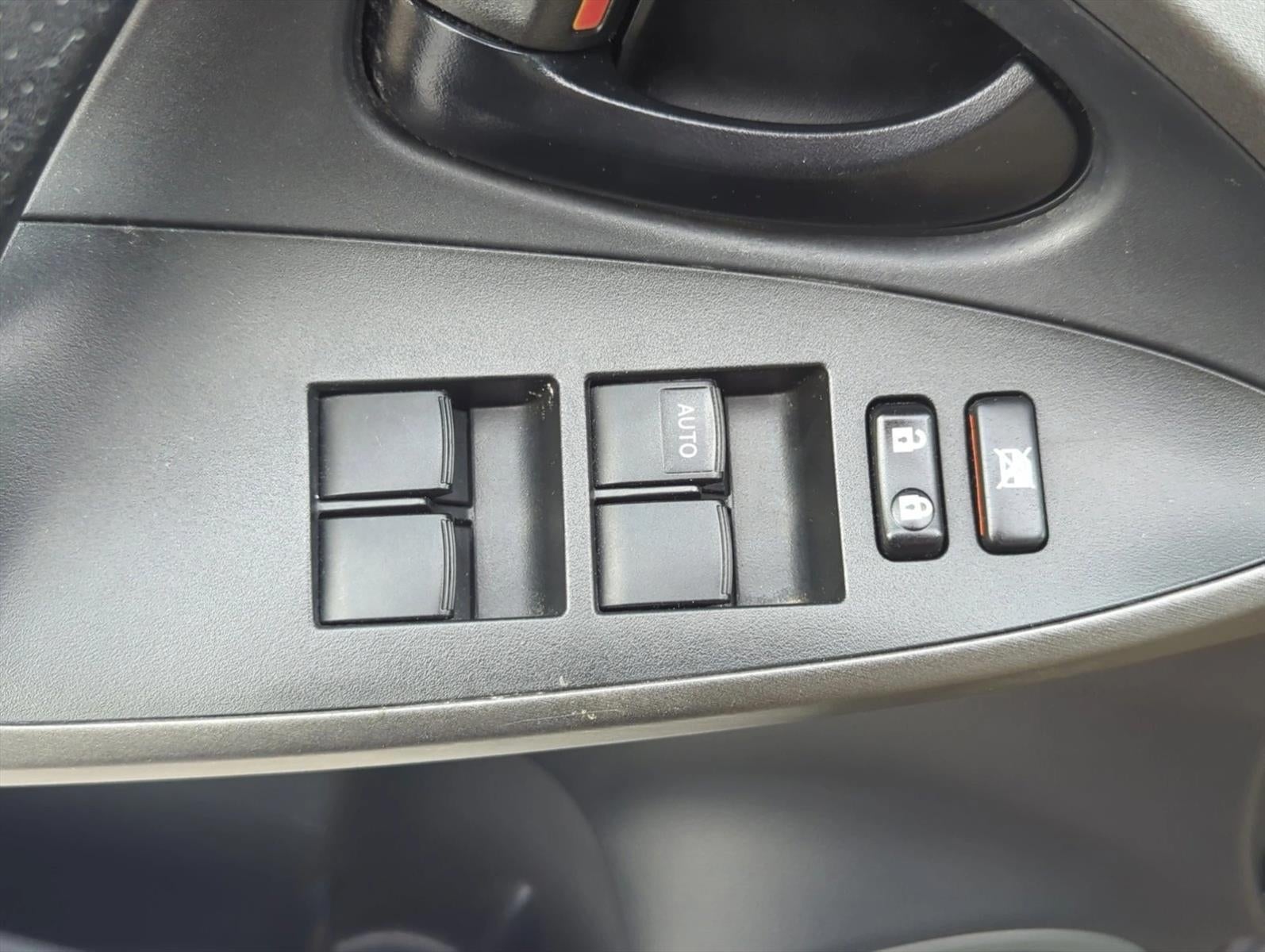 2012 Toyota RAV4 FWD 4dr I4 (Natl)