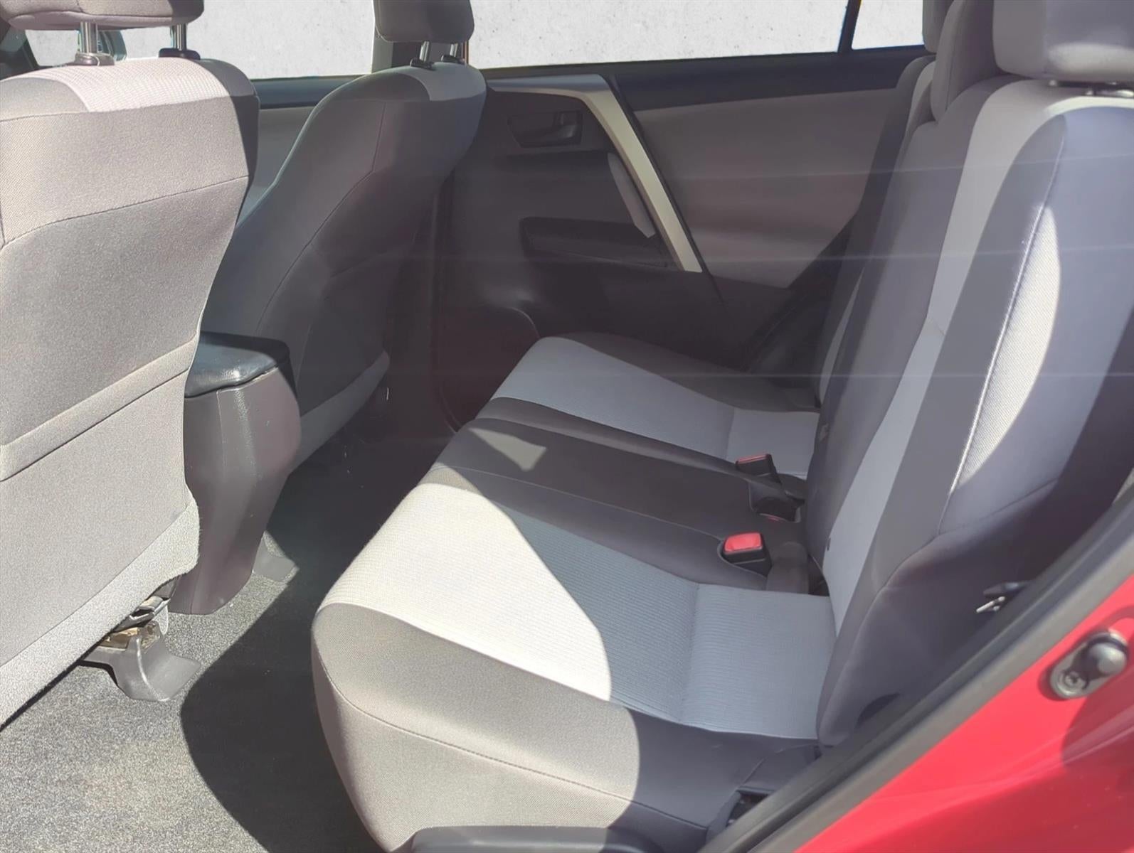 2014 Toyota RAV4 FWD 4dr LE (Natl)