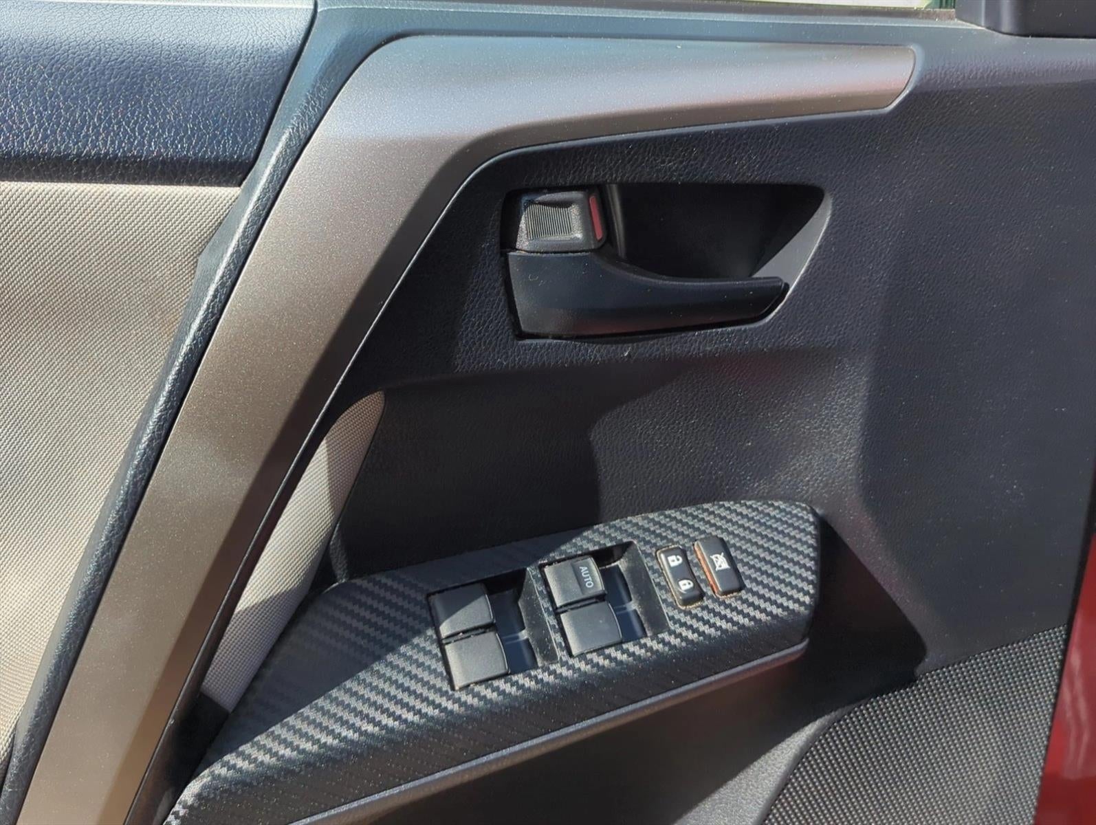 2014 Toyota RAV4 FWD 4dr LE (Natl)