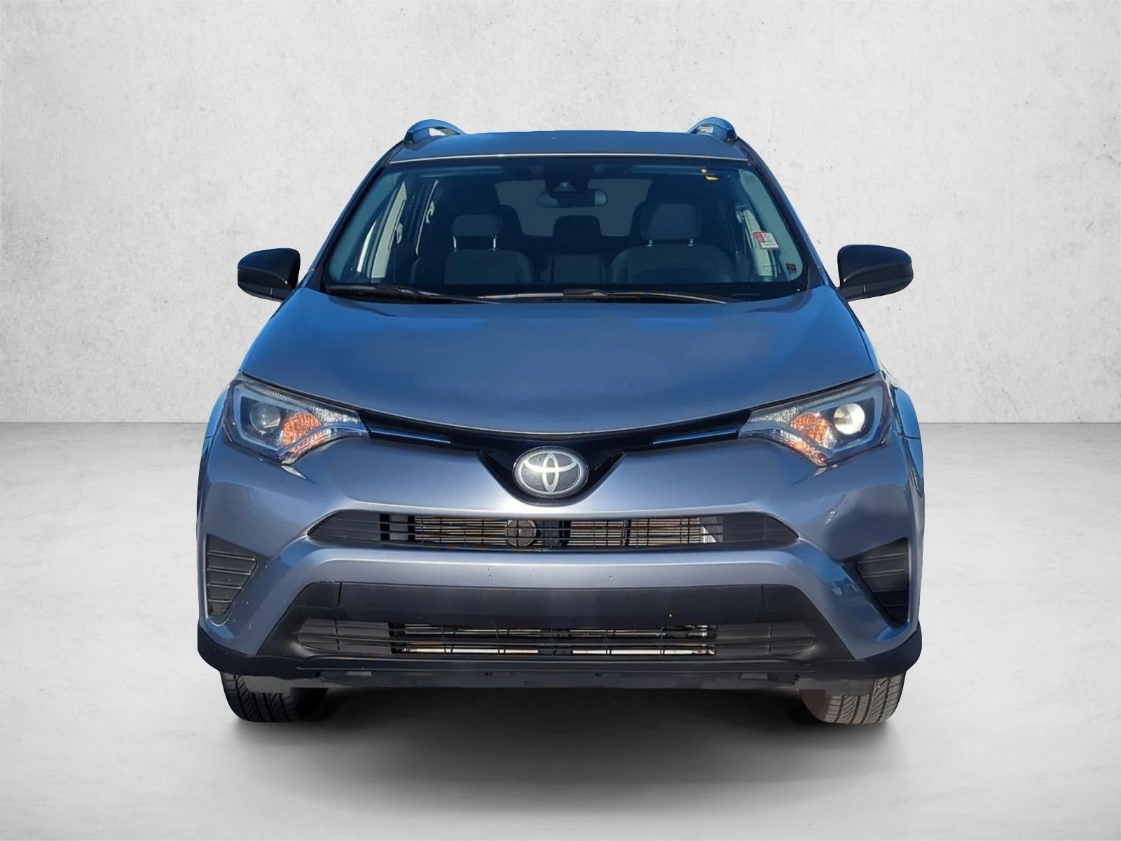 2017 Toyota RAV4 LE FWD (GS)