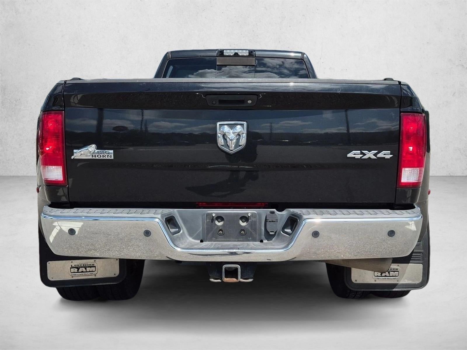2017 RAM 3500 Big Horn 4x4 Crew Cab 8' Box