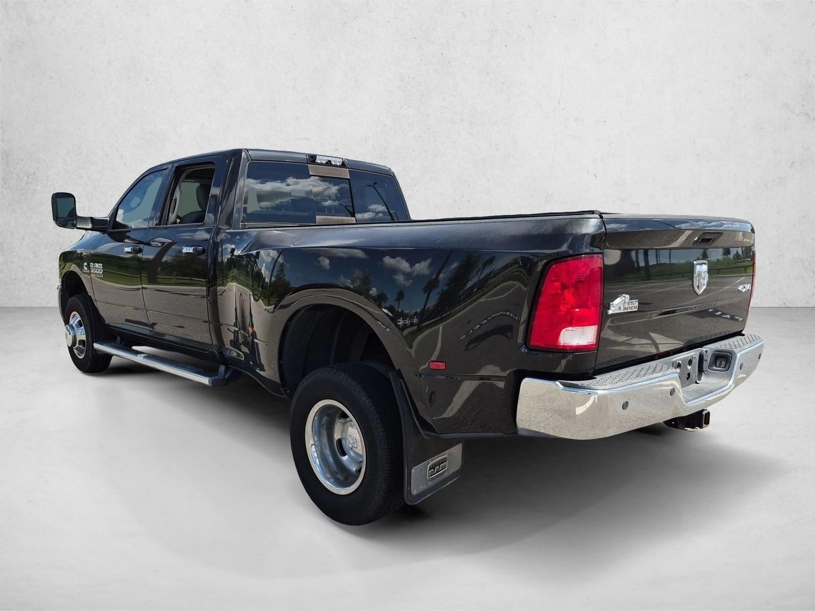 2017 RAM 3500 Big Horn 4x4 Crew Cab 8' Box