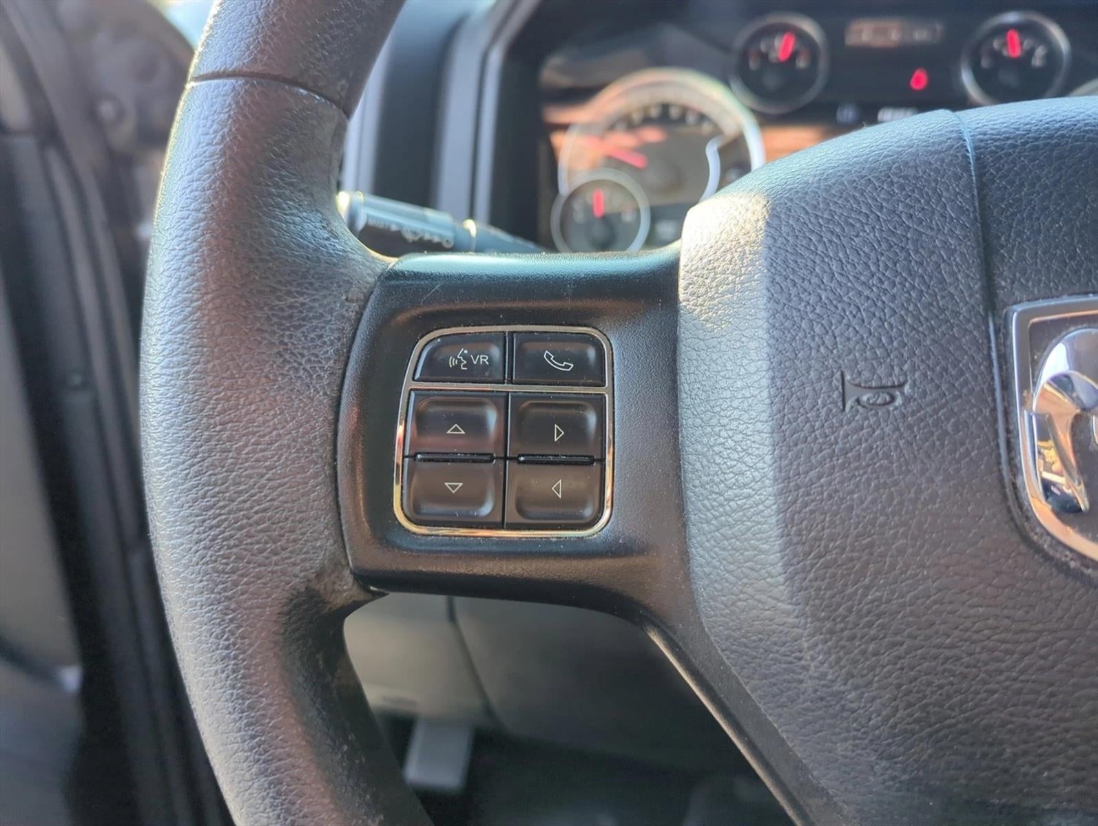 2022 RAM 1500 Classic Tradesman 4x4 Reg Cab 6'4" Box