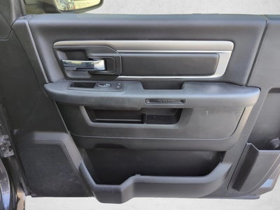 2022 RAM 1500 Classic Tradesman 4x4 Reg Cab 6'4" Box