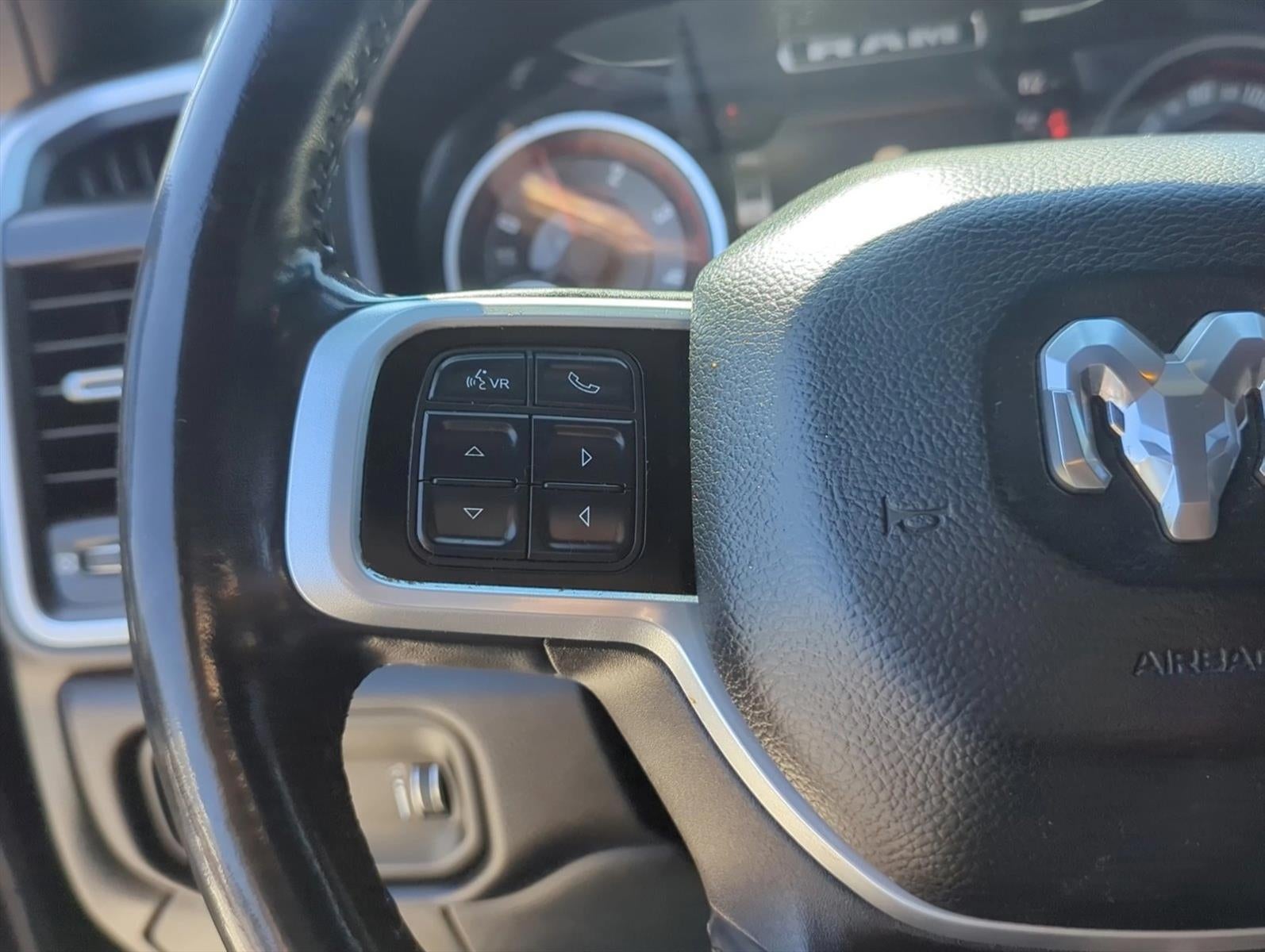 2022 RAM 2500 Big Horn 4x4 Crew Cab 6'4" Box