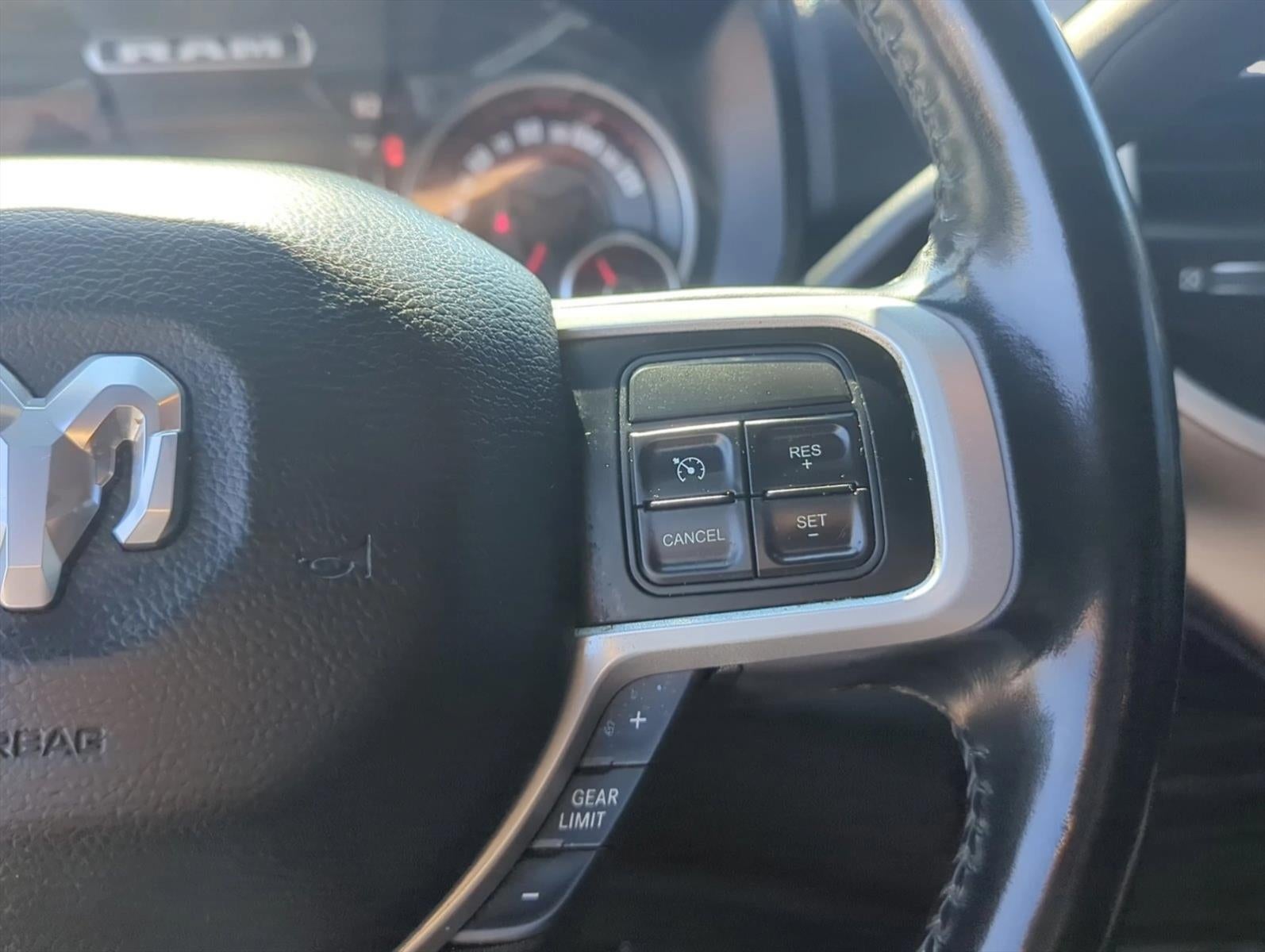 2022 RAM 2500 Big Horn 4x4 Crew Cab 6'4" Box