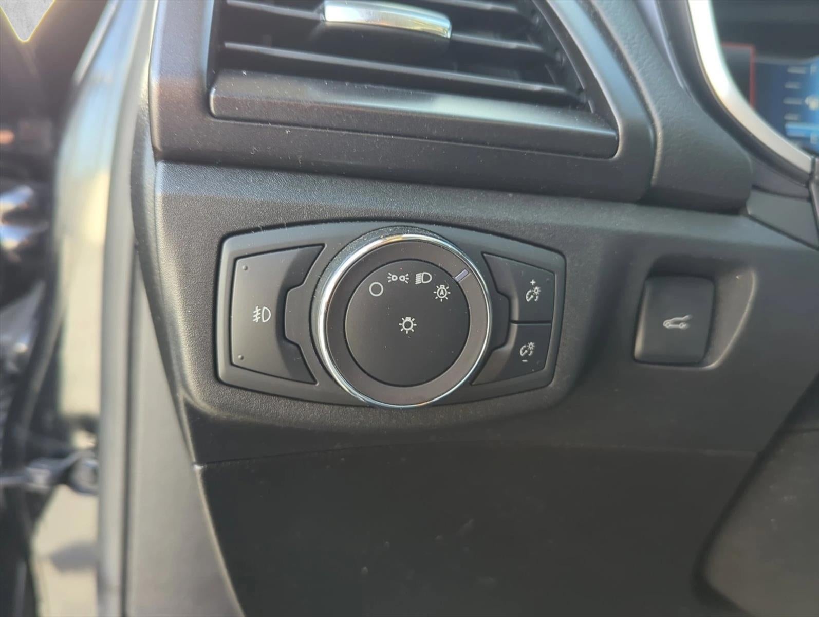 2019 Ford Fusion Titanium FWD