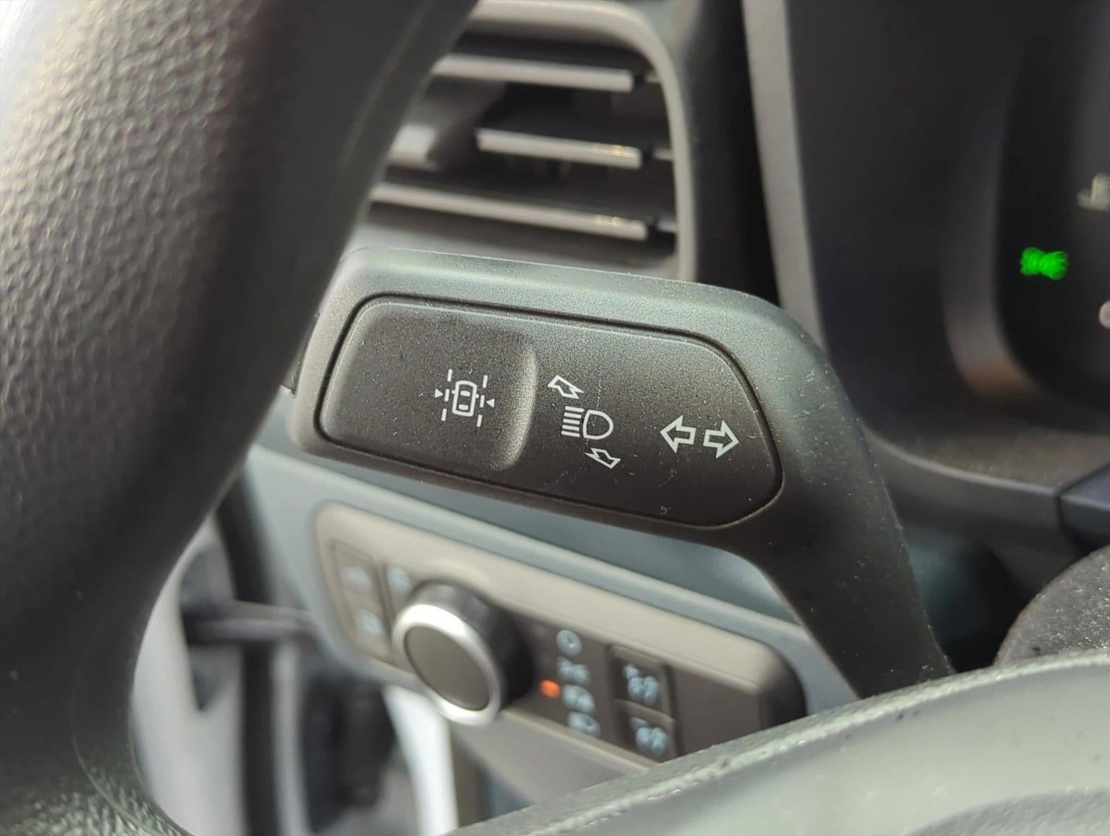 2025 Ford Maverick XL FWD SuperCrew