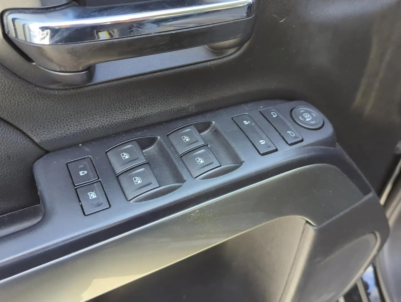 2018 Chevrolet Silverado 1500 Crew Cab Short Box 2-Wheel Drive LT