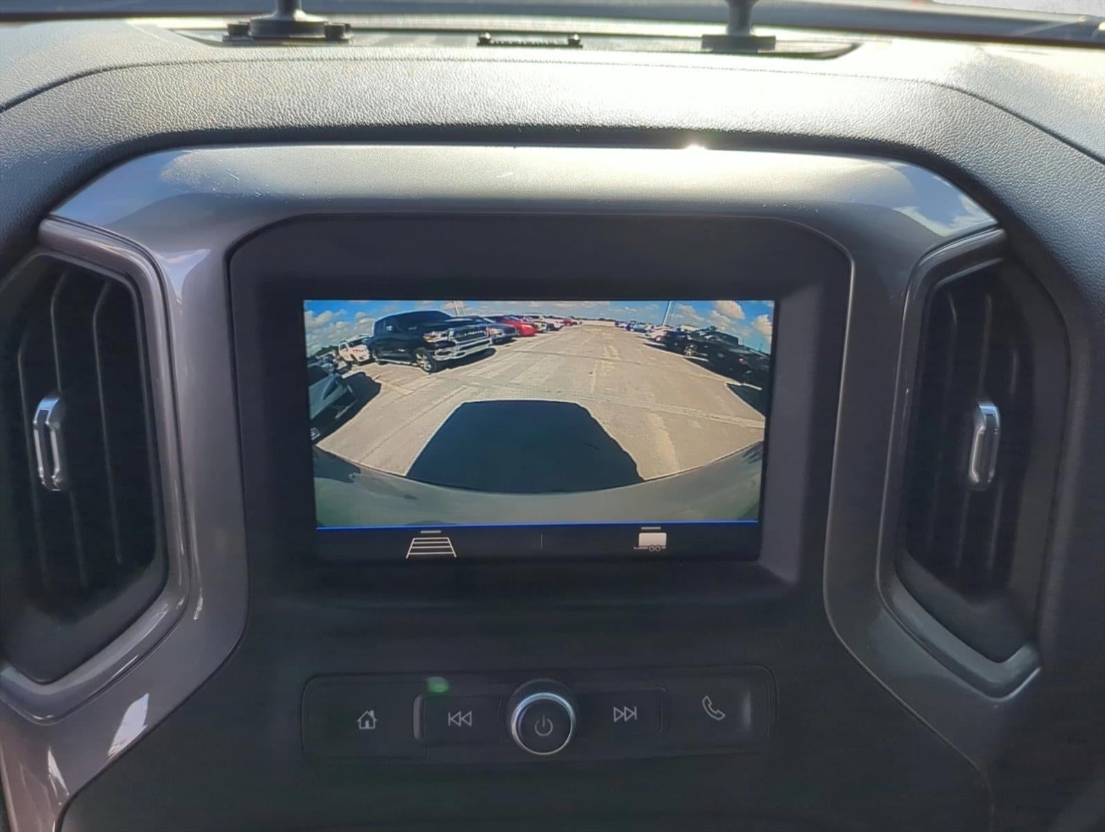 2020 Chevrolet Silverado 1500 Crew Cab Short Box 2-Wheel Drive Custom