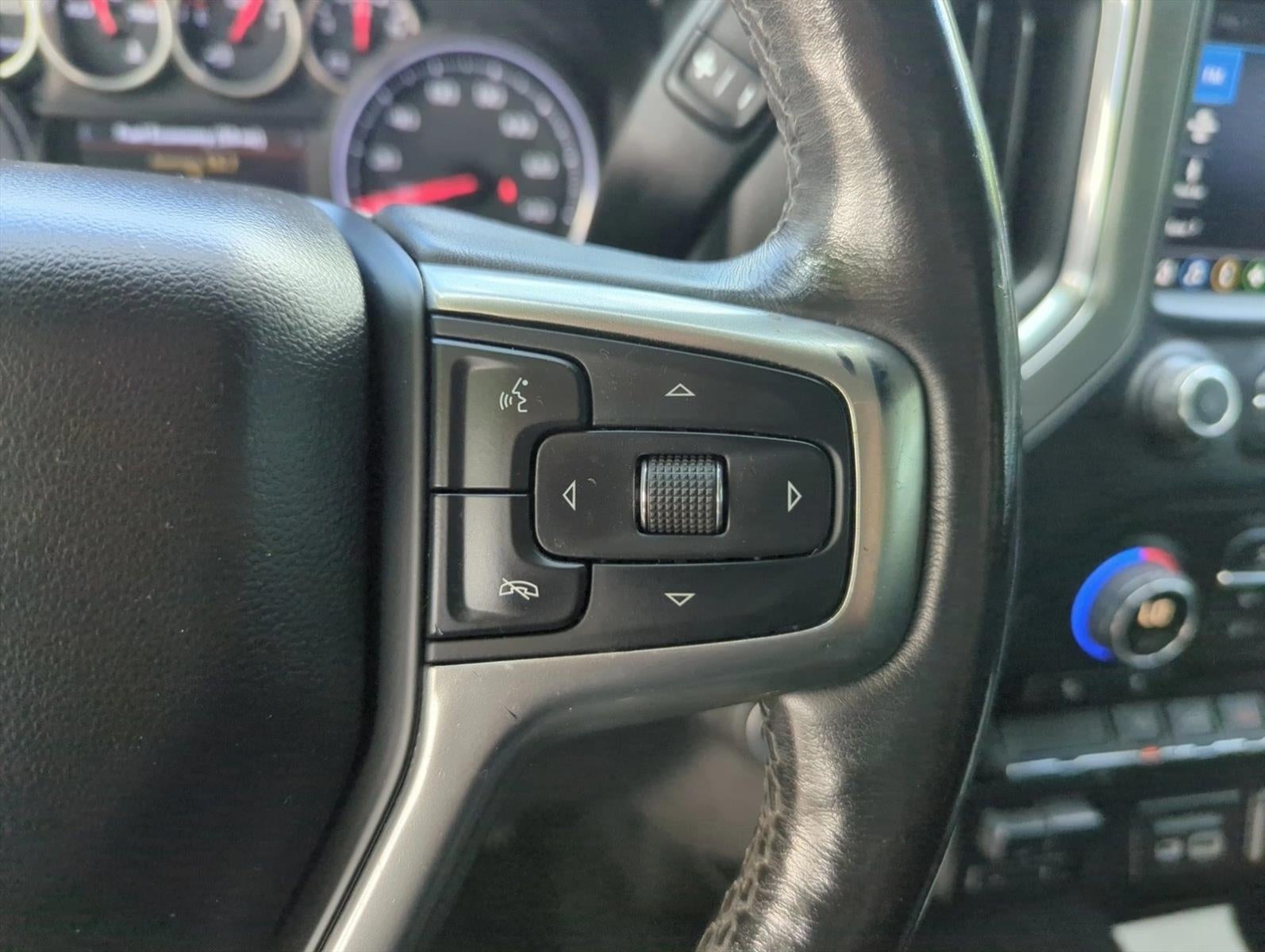 2020 Chevrolet Silverado 1500 Crew Cab Short Box 4-Wheel Drive LT