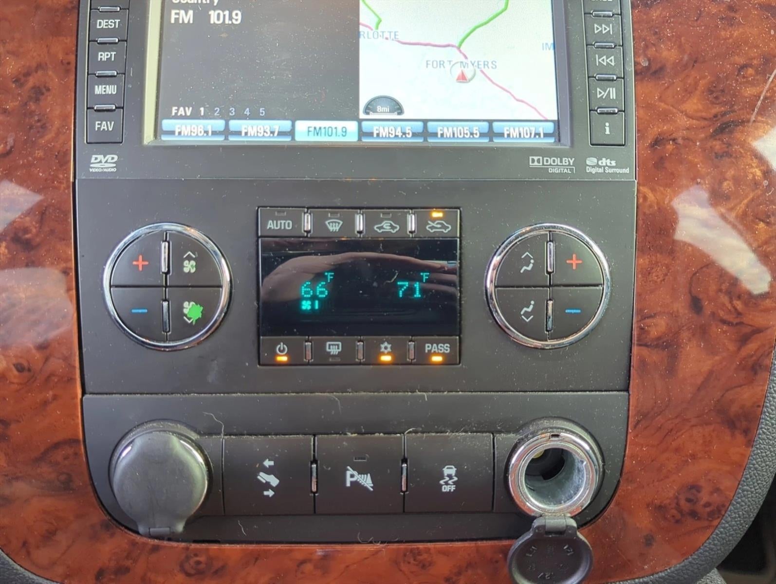 2013 Chevrolet Avalanche 4WD LTZ