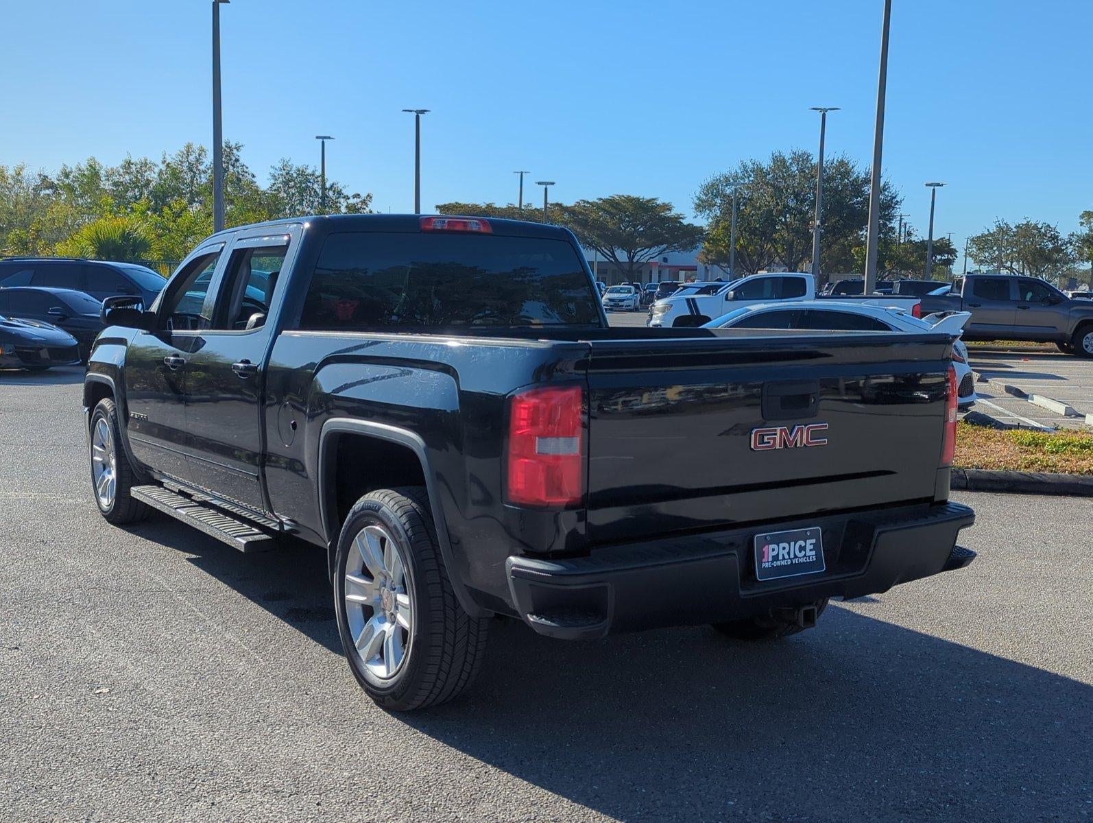 2014 GMC Sierra 1500 Crew Cab Short Box 2-Wheel Drive SLE