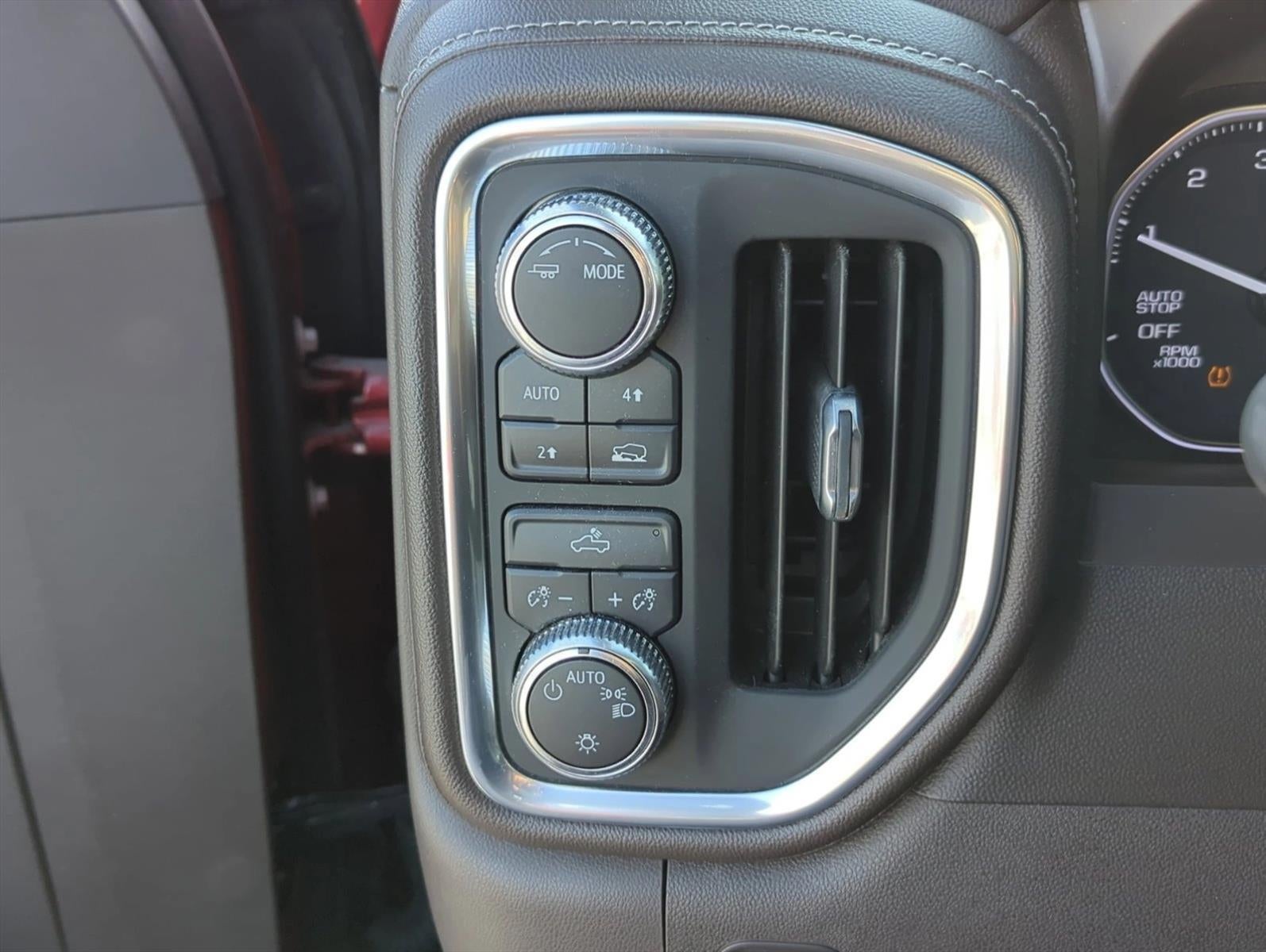 2021 GMC Sierra 1500 Crew Cab Short Box 4-Wheel Drive SLE