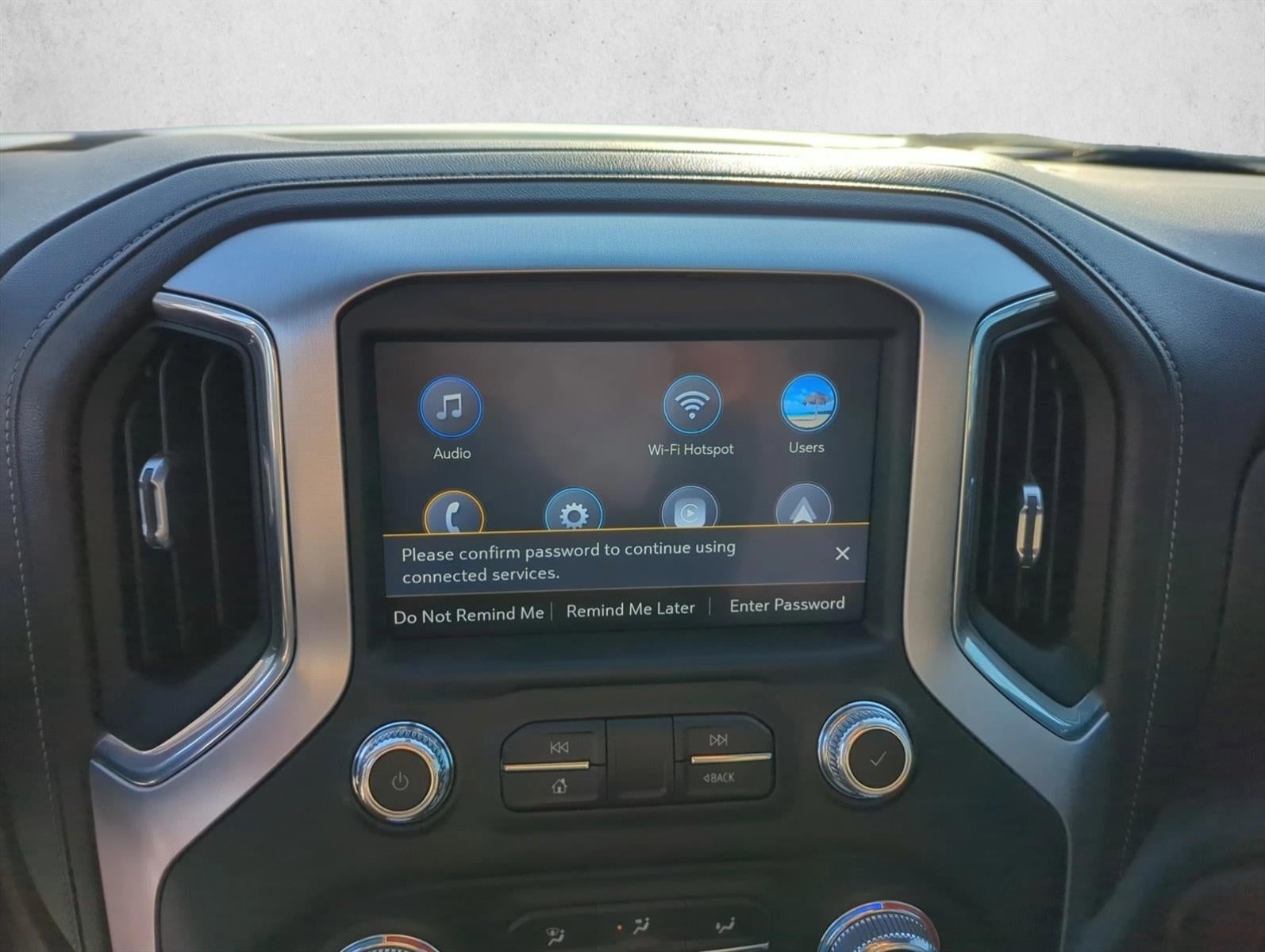 2021 GMC Sierra 1500 Crew Cab Short Box 4-Wheel Drive SLE