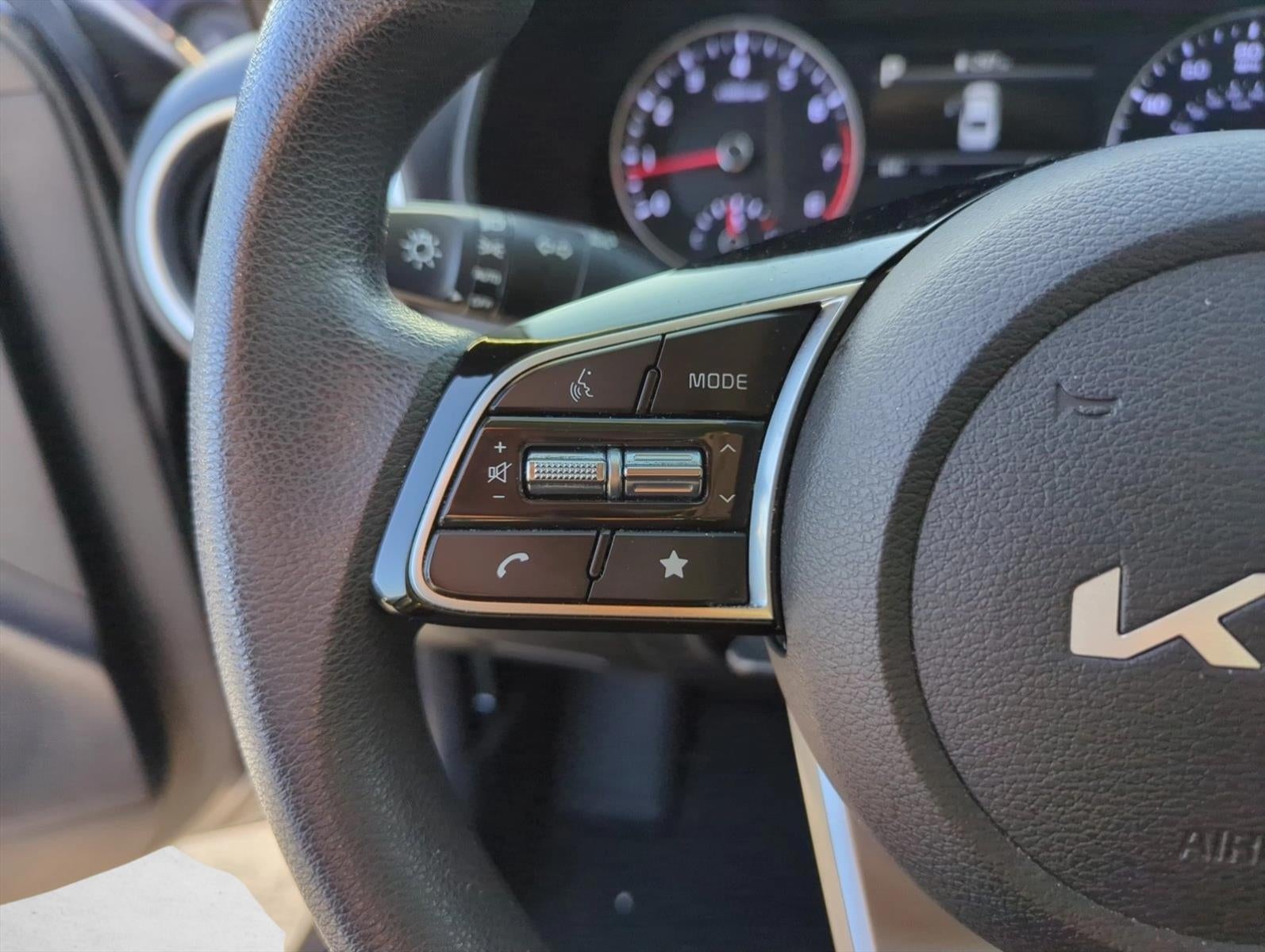 2022 Kia Forte LXS IVT