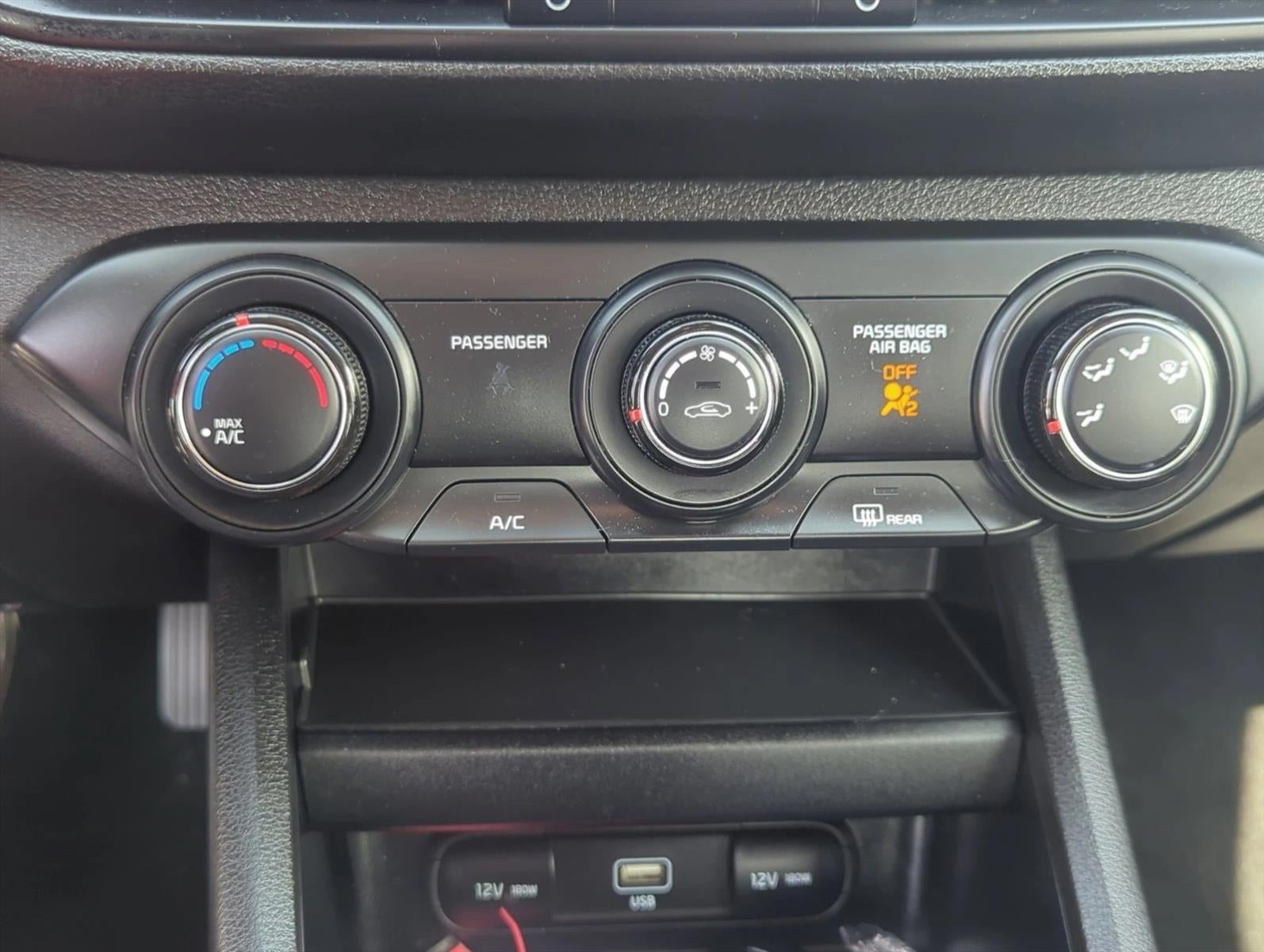 2023 Kia Forte LXS IVT