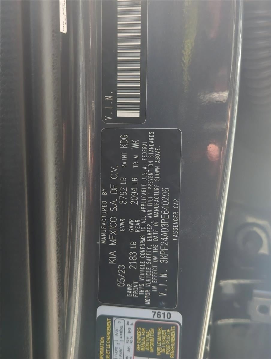 2023 Kia Forte LXS IVT