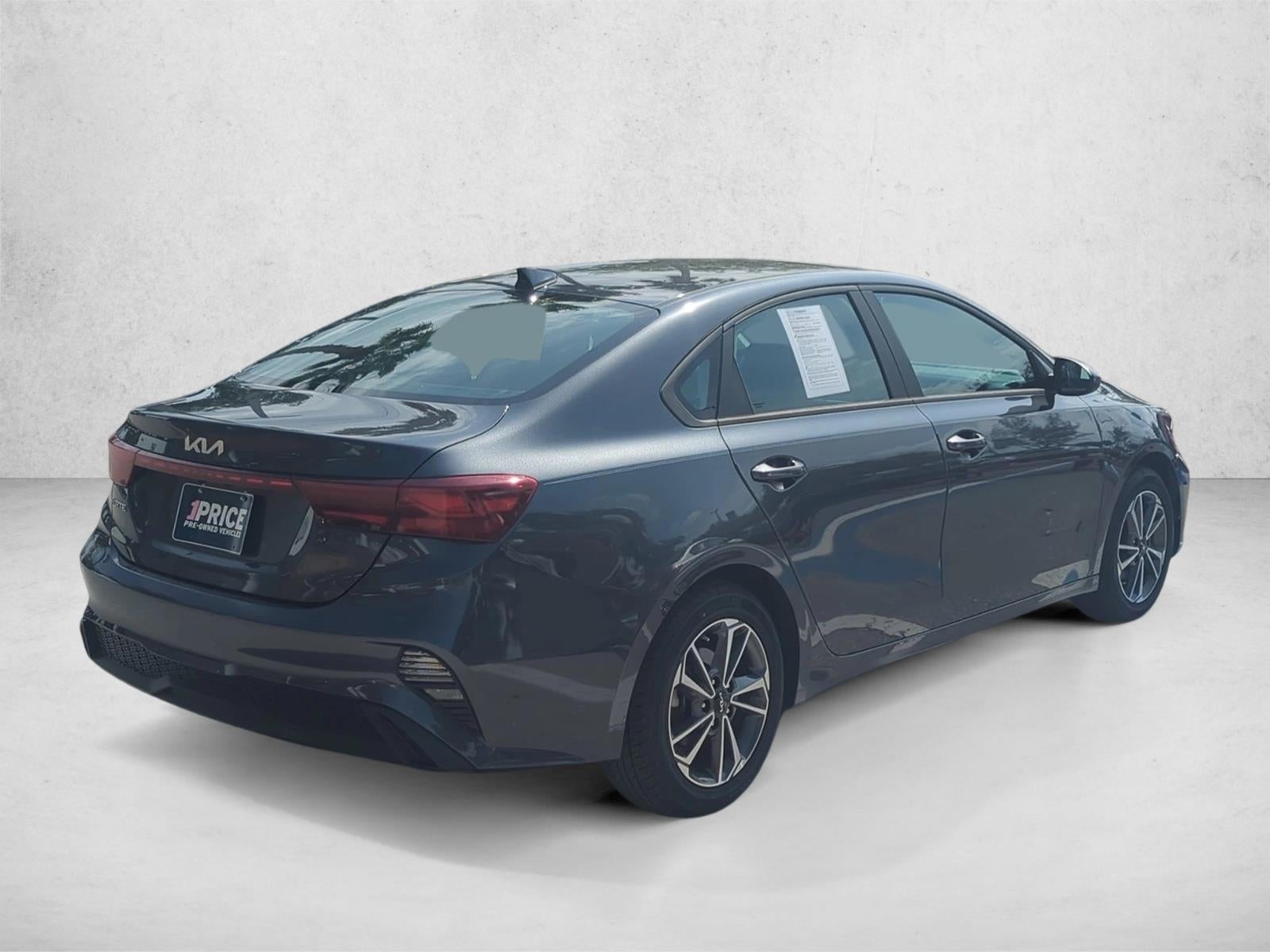 2023 Kia Forte LXS IVT