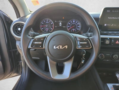 2023 Kia Forte LX IVT
