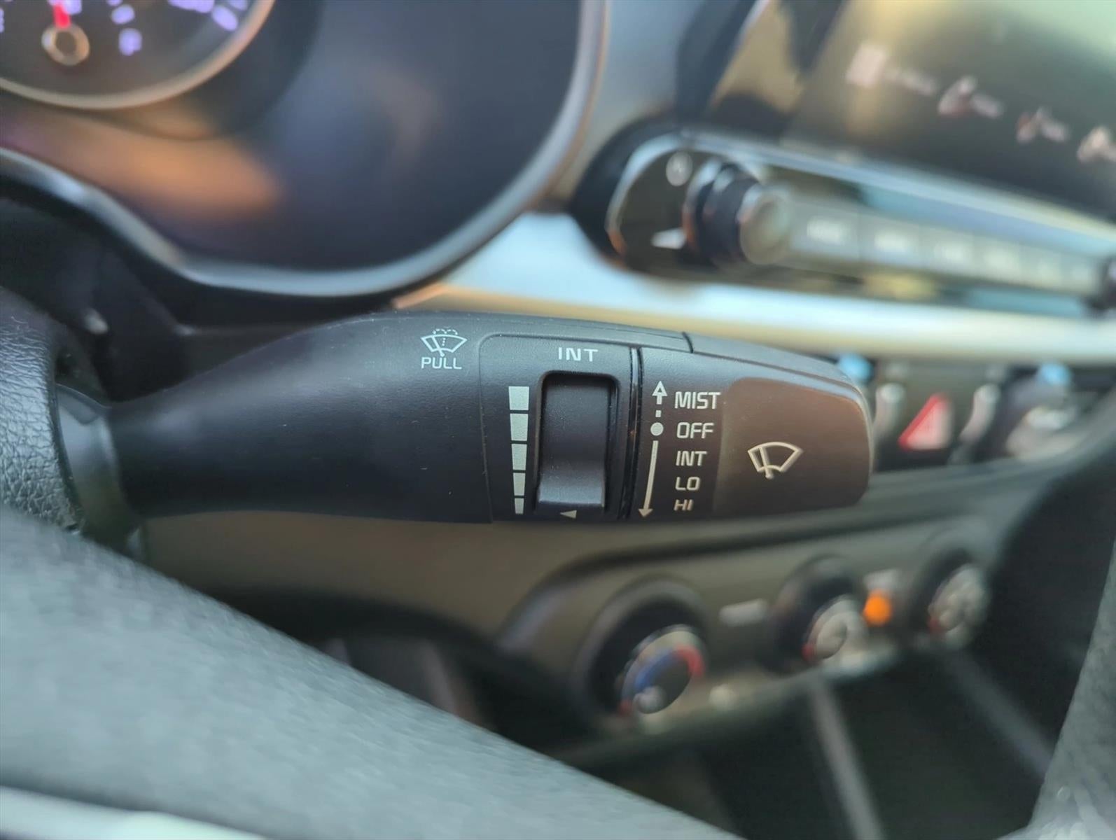 2023 Kia Forte LX IVT