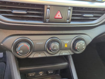2023 Kia Forte LX IVT