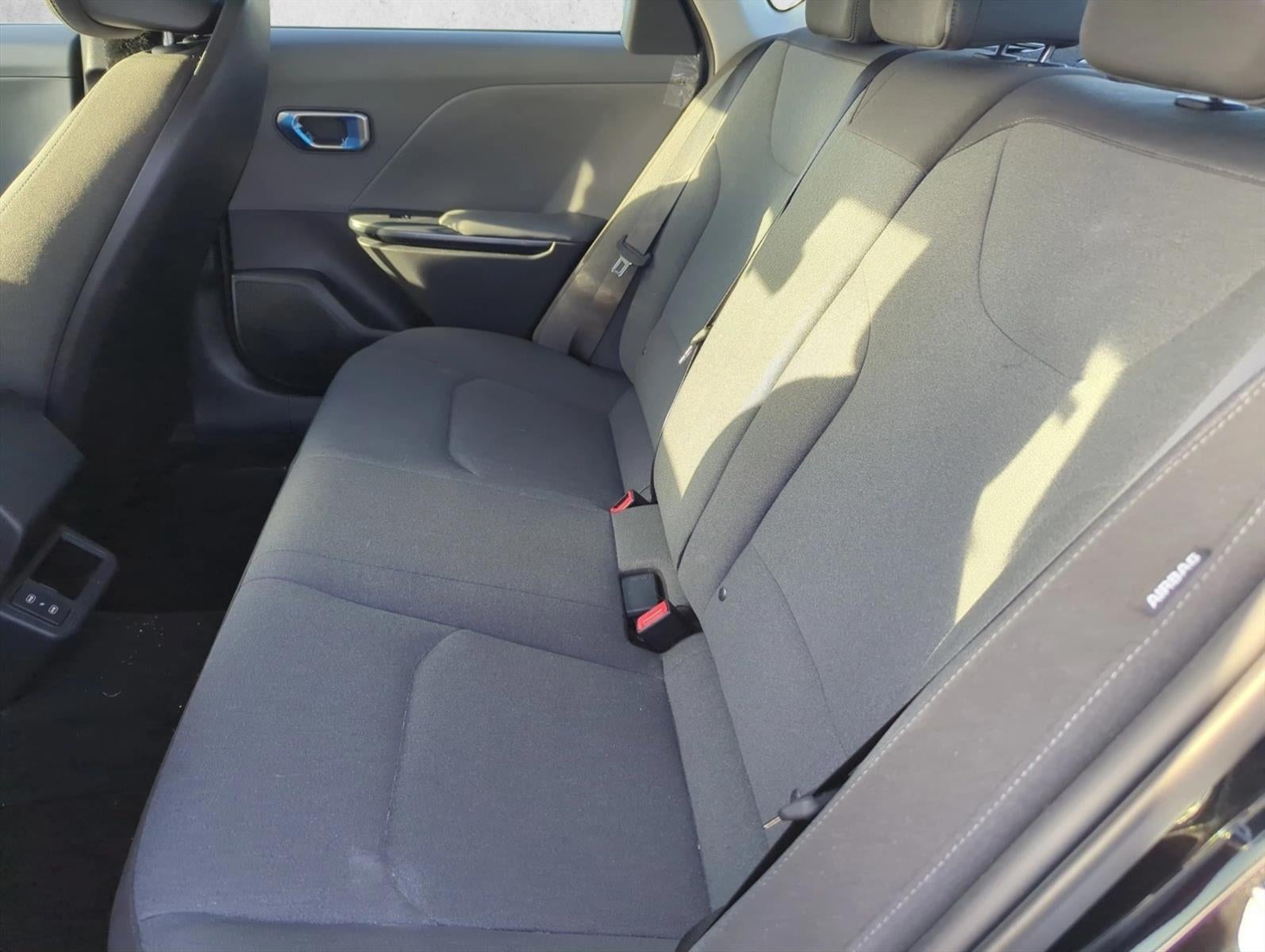 2025 Kia K4 LXS FWD