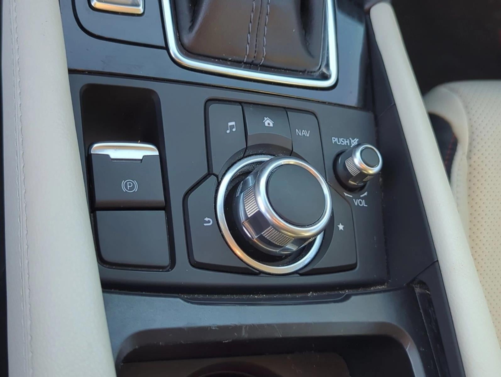 2018 Mazda Mazda3 5-Door Grand Touring Auto