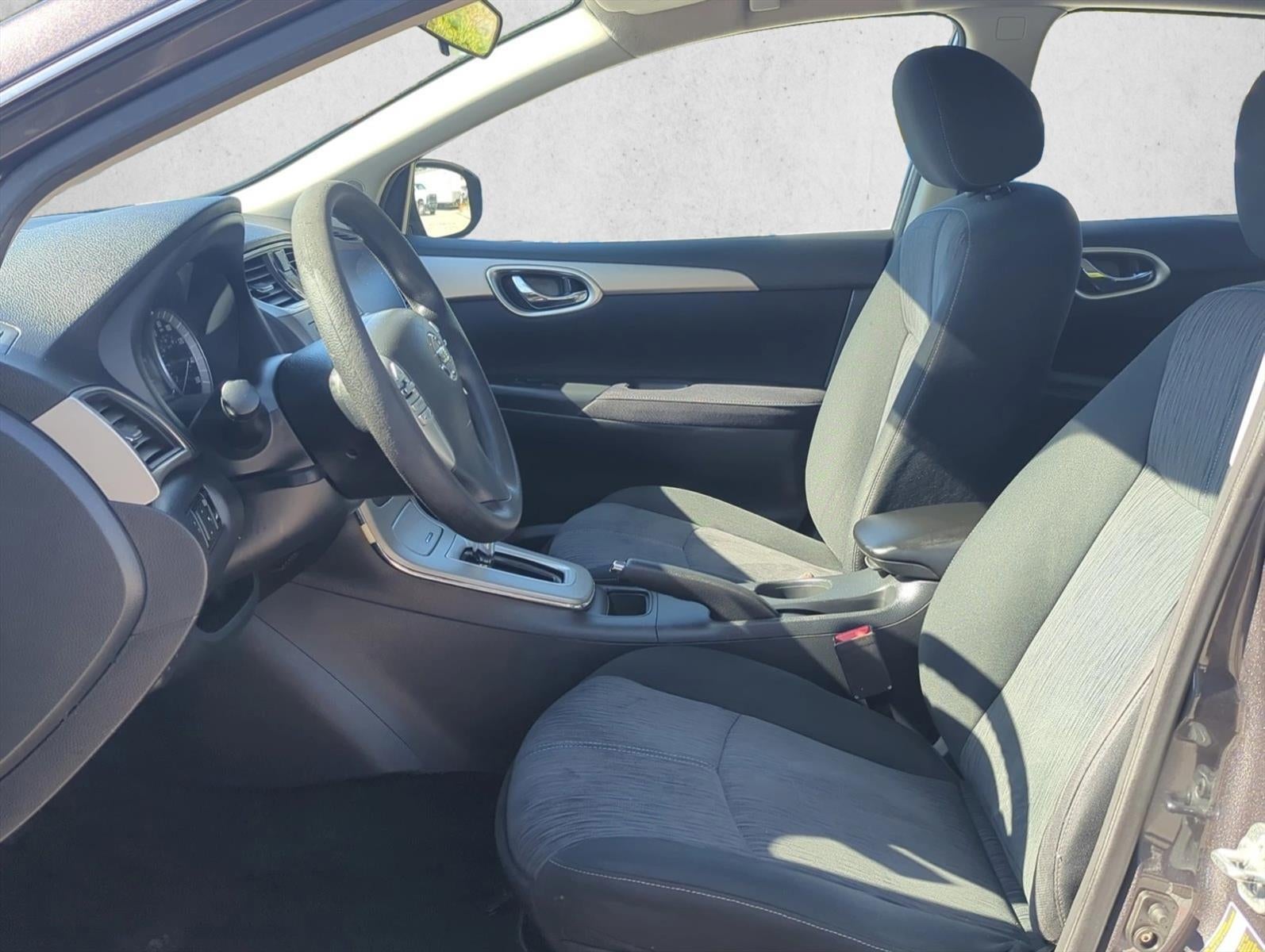 2014 Nissan Sentra 4dr Sdn I4 CVT SV