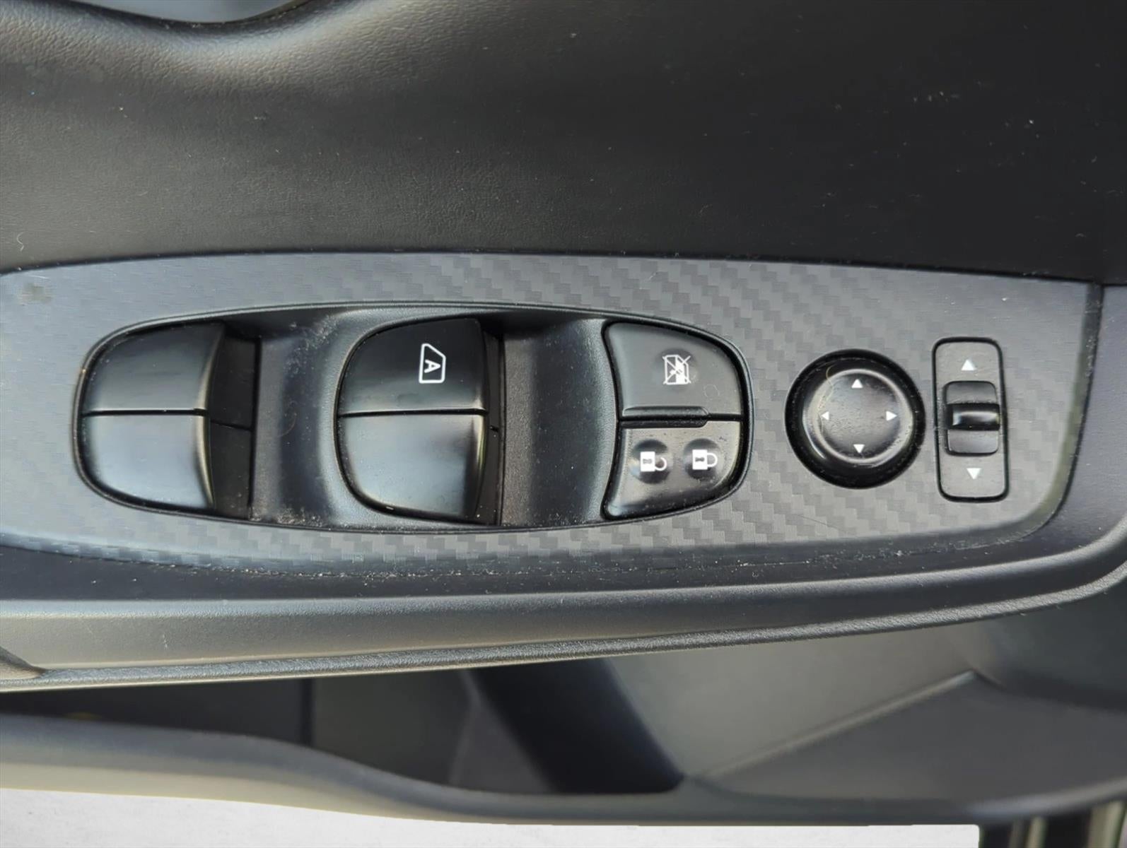 2022 Nissan Sentra SV CVT