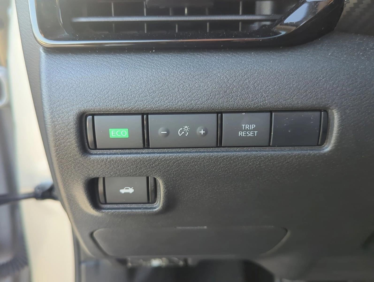2022 Nissan Sentra SV CVT