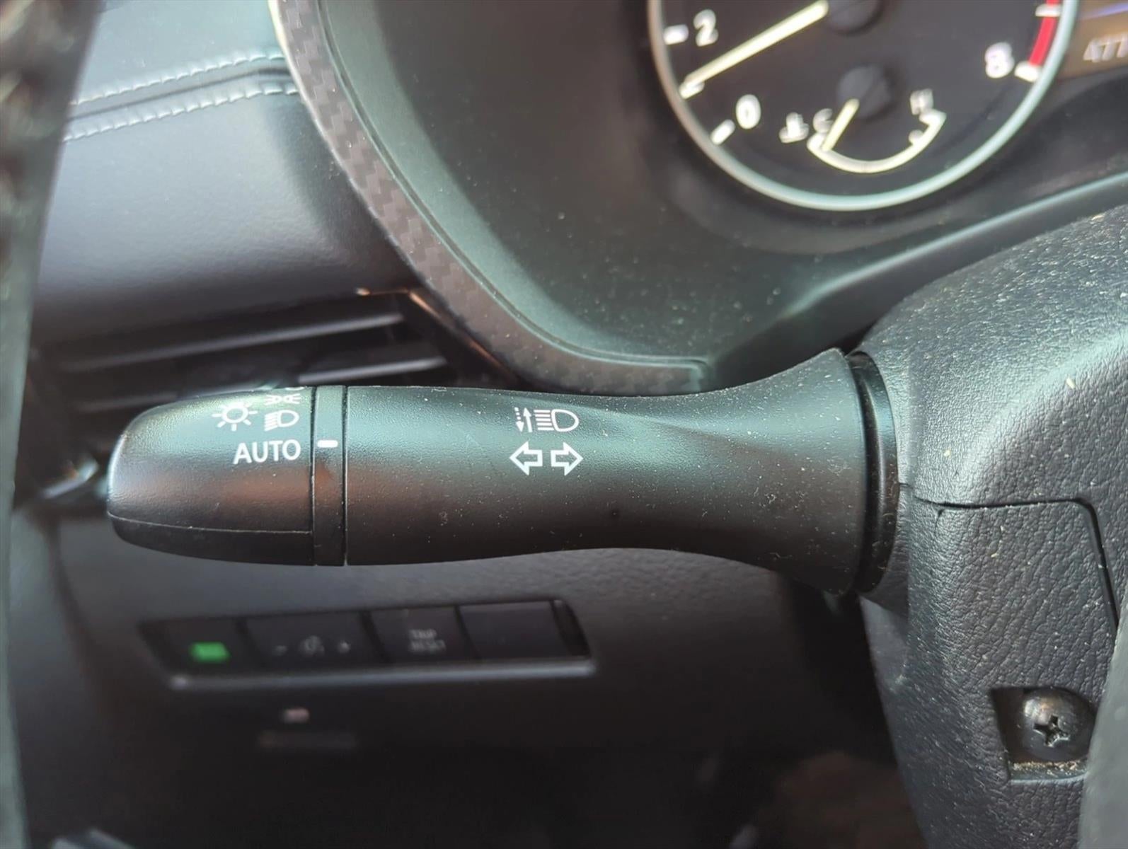 2022 Nissan Sentra SV CVT