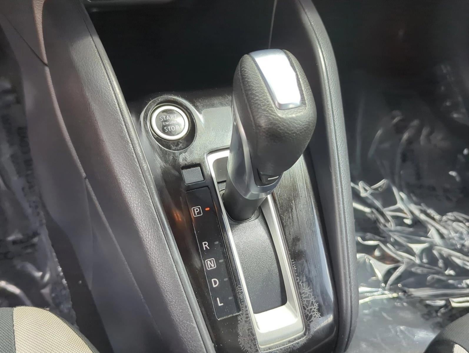 2020 Nissan Versa SV CVT
