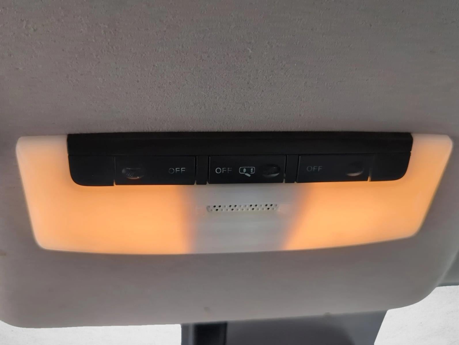 2020 Nissan Versa SV CVT