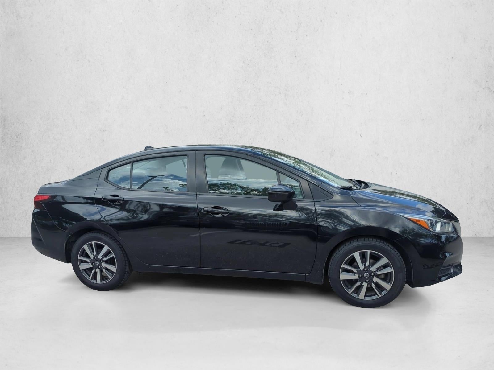 2020 Nissan Versa SV CVT