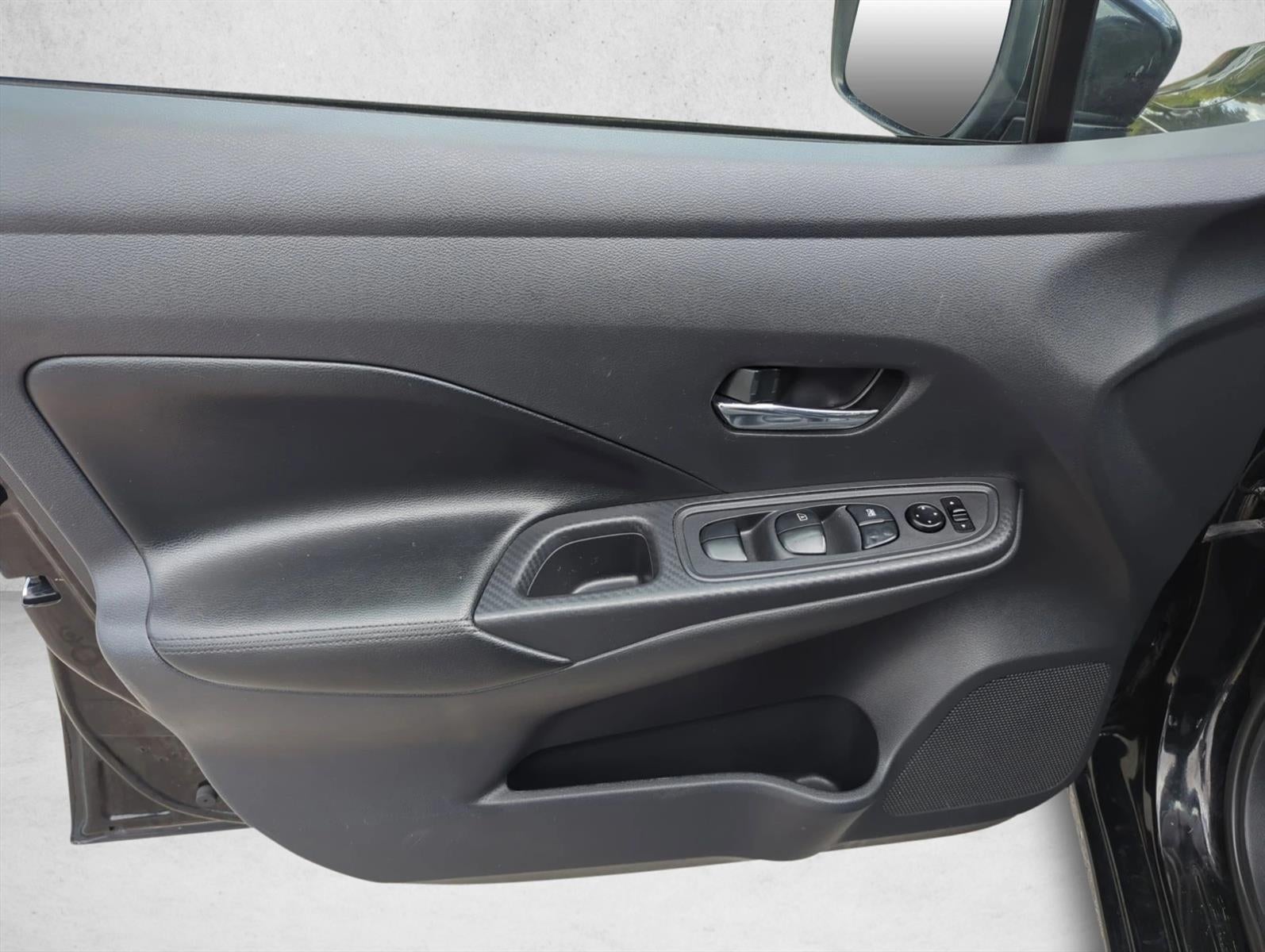 2020 Nissan Versa SV CVT