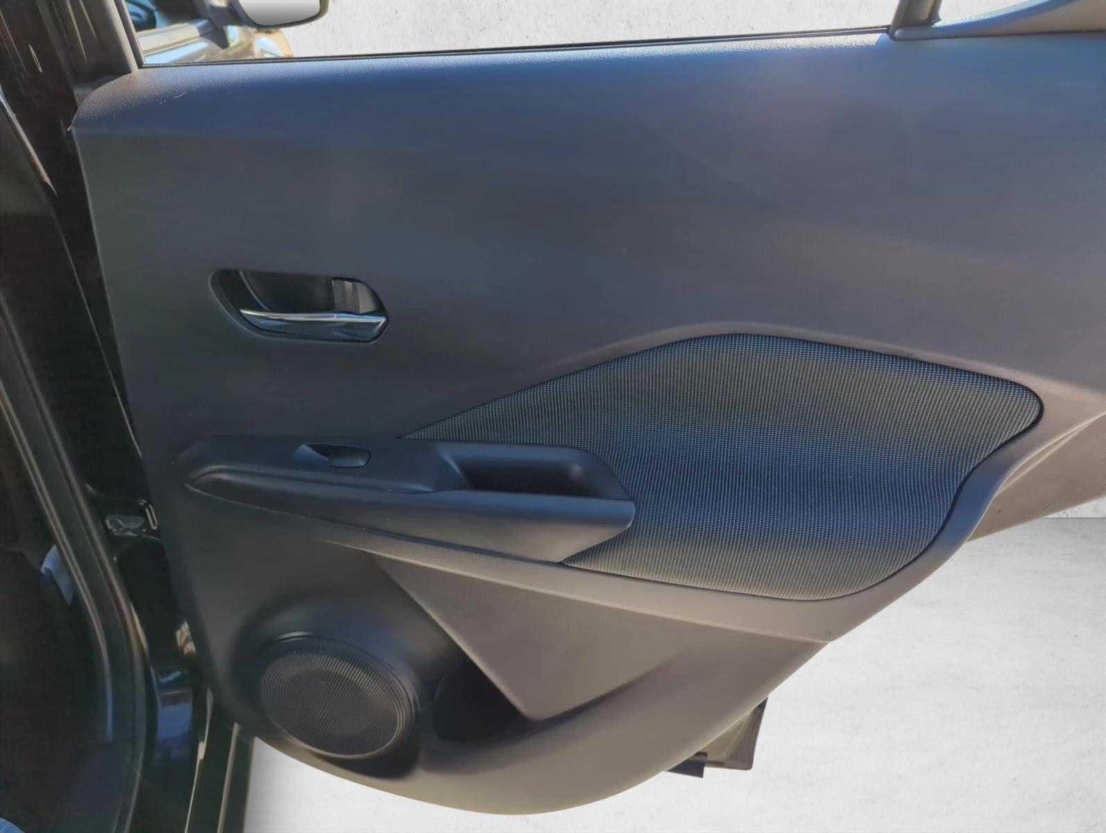 2020 Nissan Kicks SV FWD