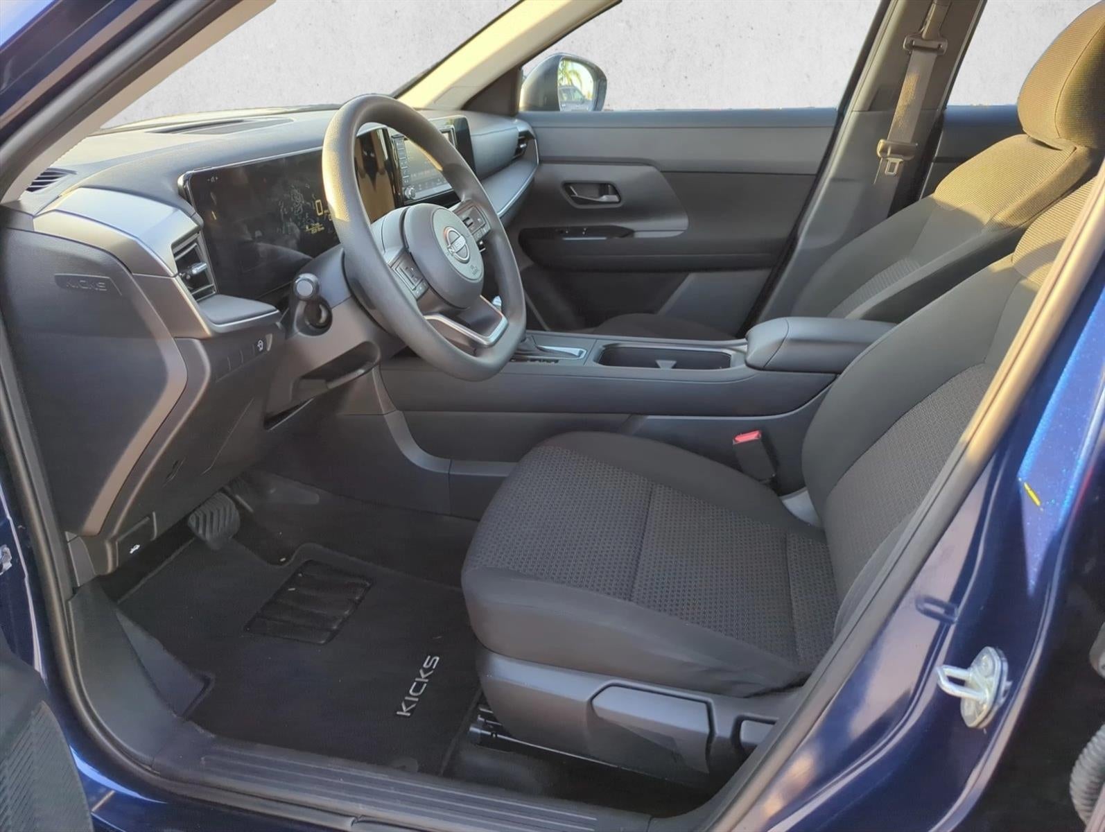 2025 Nissan Kicks S FWD