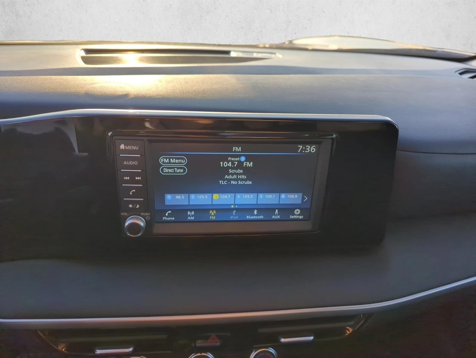 2025 Nissan Kicks S FWD