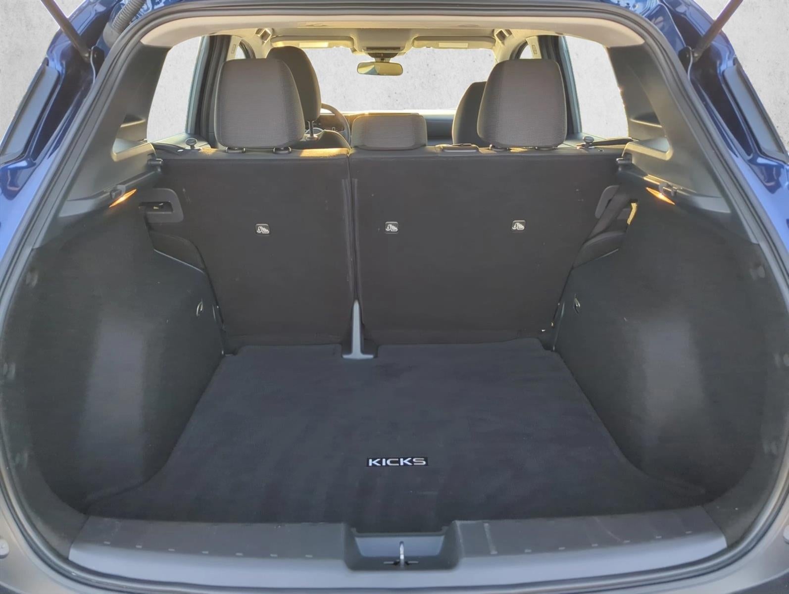2025 Nissan Kicks S FWD