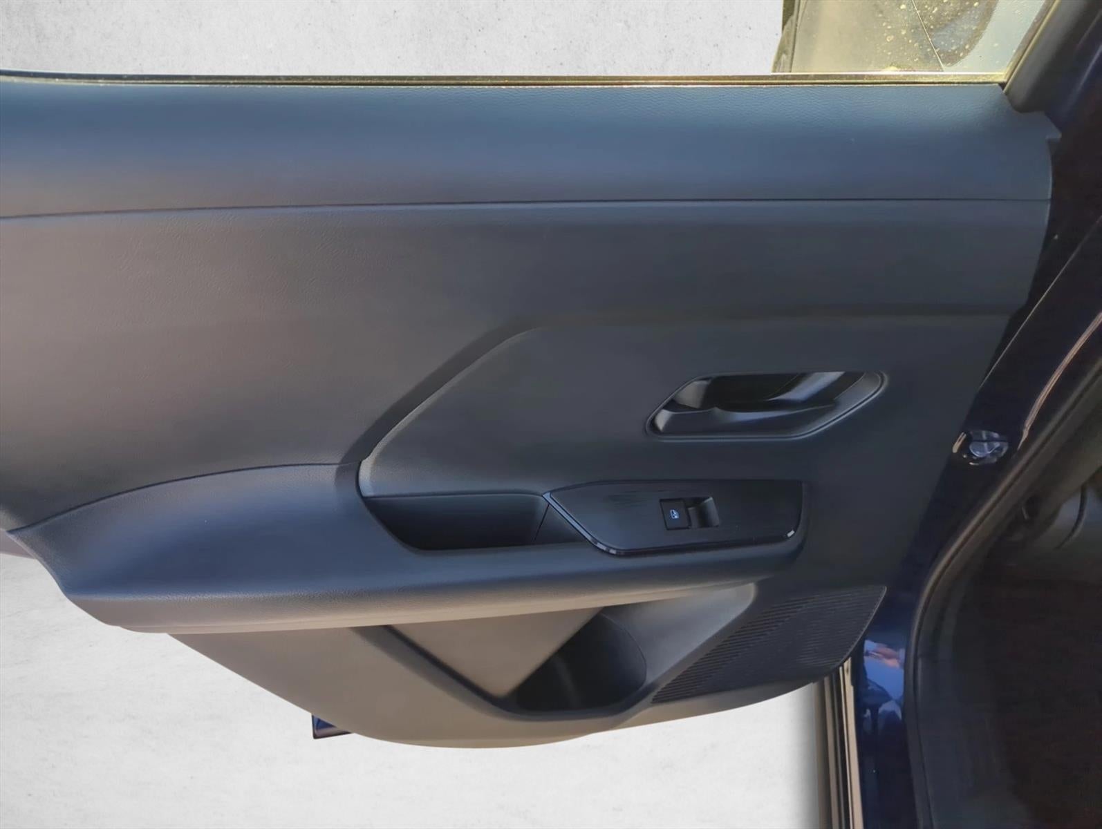 2025 Nissan Kicks S FWD