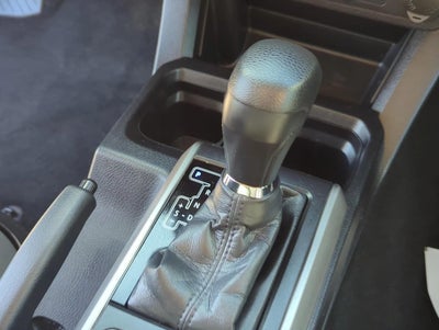 2020 Toyota Tacoma 2WD 2WD SR5 Double Cab 5' Bed V6 AT (GS)