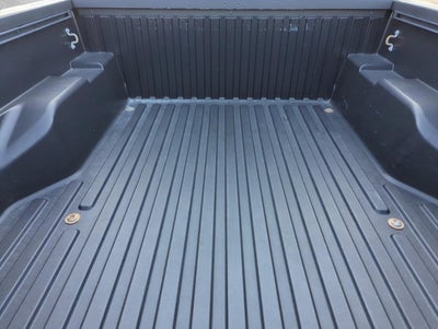 2022 Toyota Tacoma 2WD 2WD SR5 Double Cab 5' Bed V6 AT (GS)